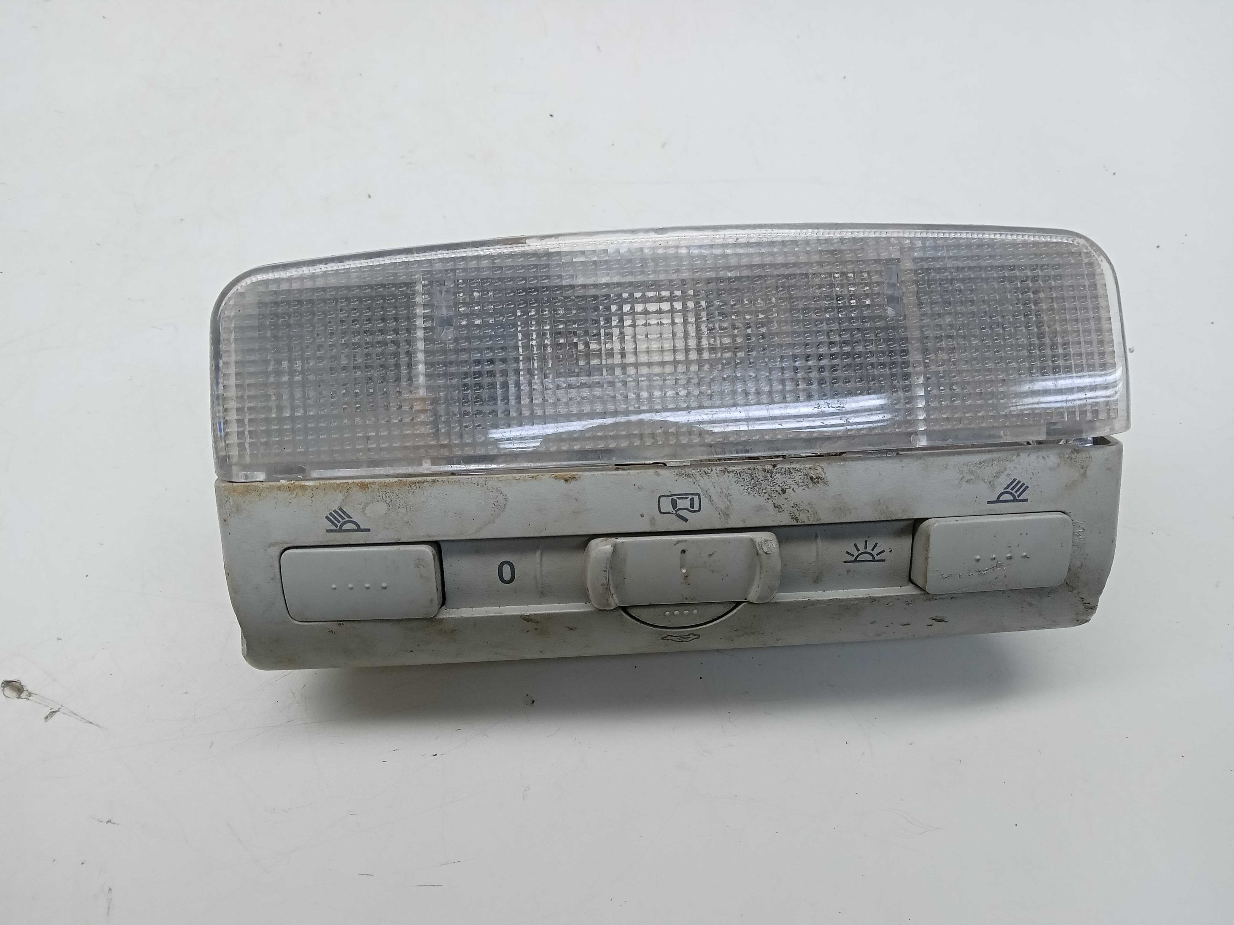 LUZ TETO FRONTAL VW VOYAGE 2017 1