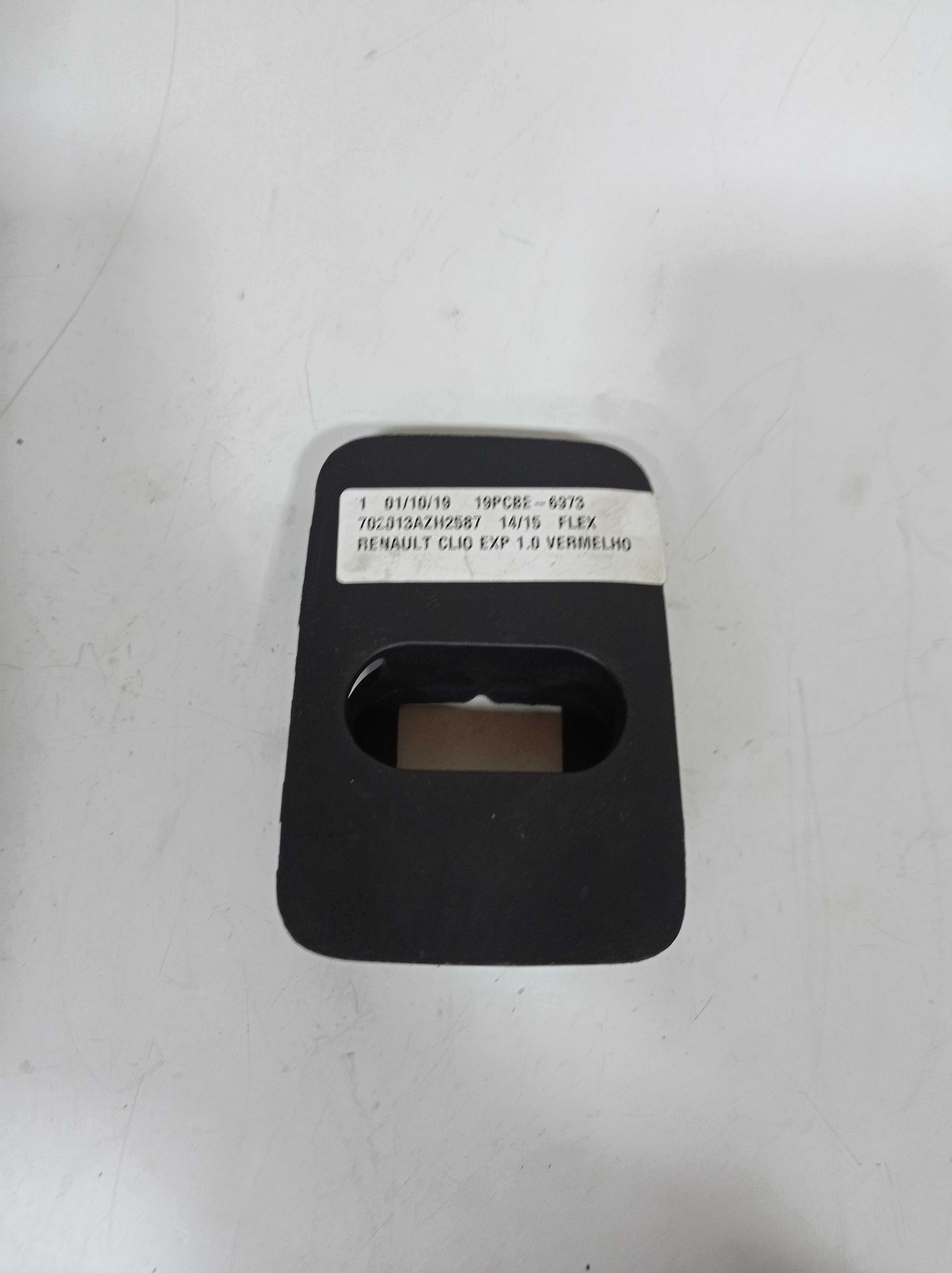MOLDURA BOTÃO DESEMBAÇADOR RENAULT CLIO 2002 A 2008 1