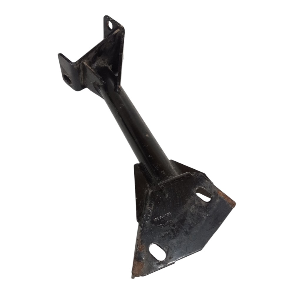 Suporte Esquerdo Lateral Estribo Vw Constellation Após 2006  Preto 3
