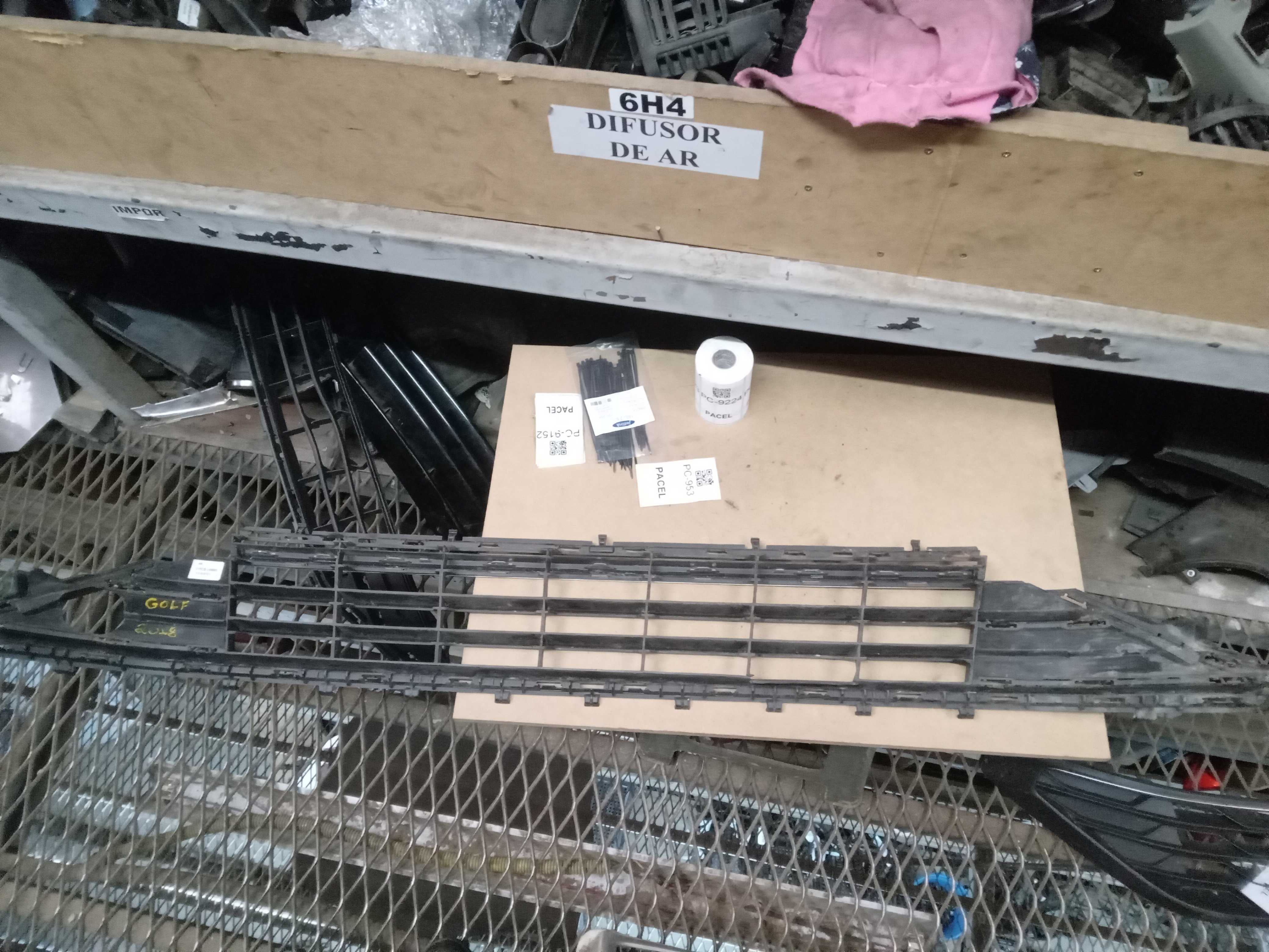 GRADE INFERIOR PARACHOQUE VW GOLF 2018 1