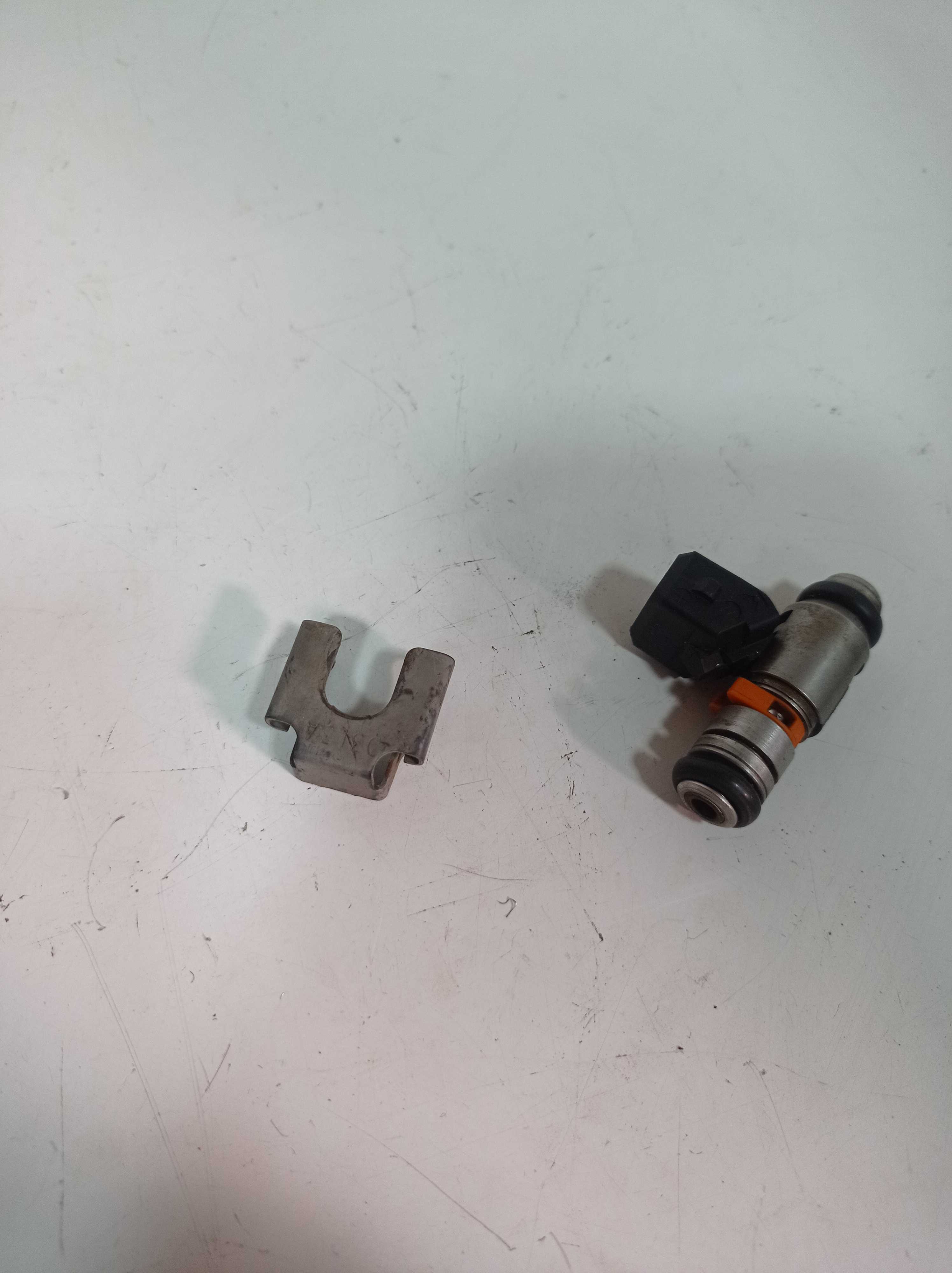 BICO INJETOR FORD ECOSPORT 2004 2005