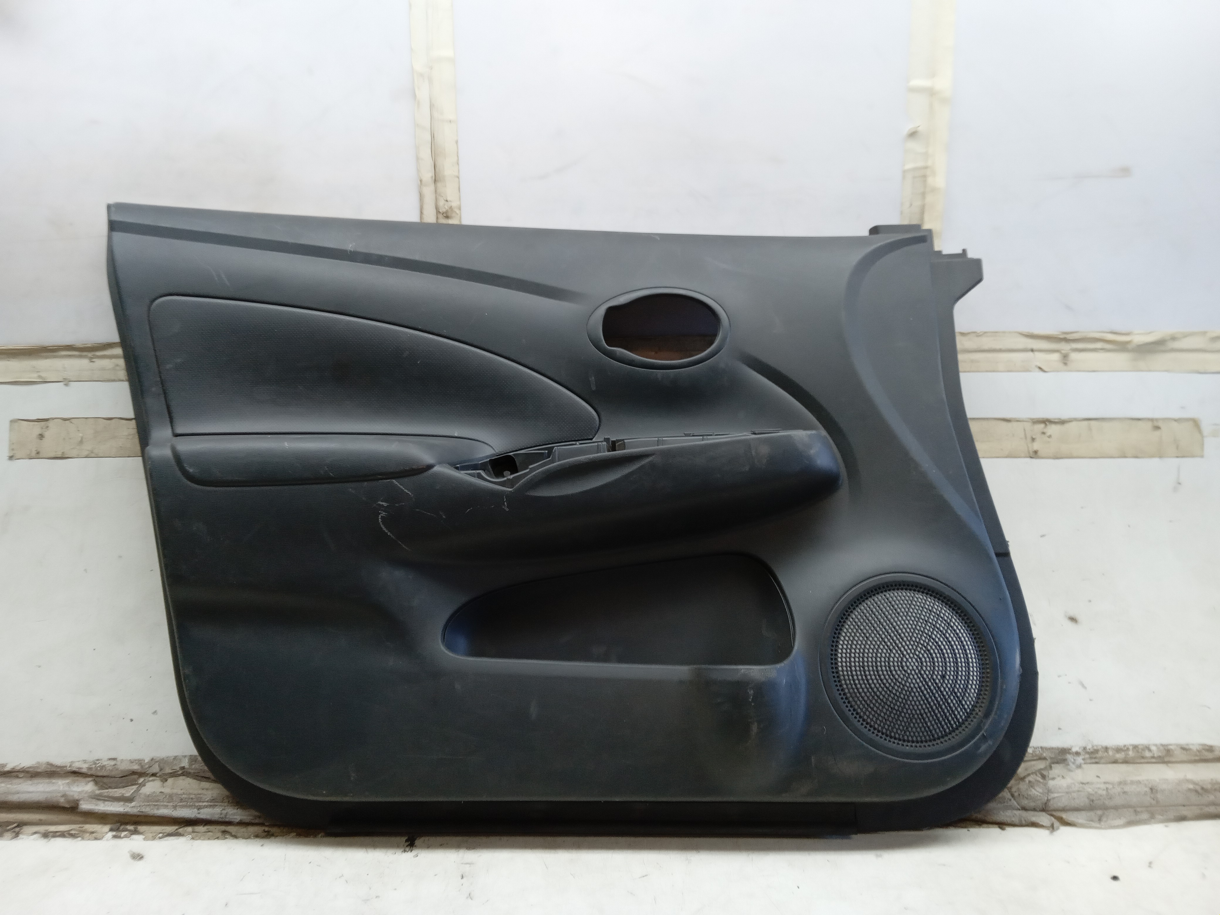 FORRO PORTA DIANTEIRO LE NISSAN VERSA 2019 1