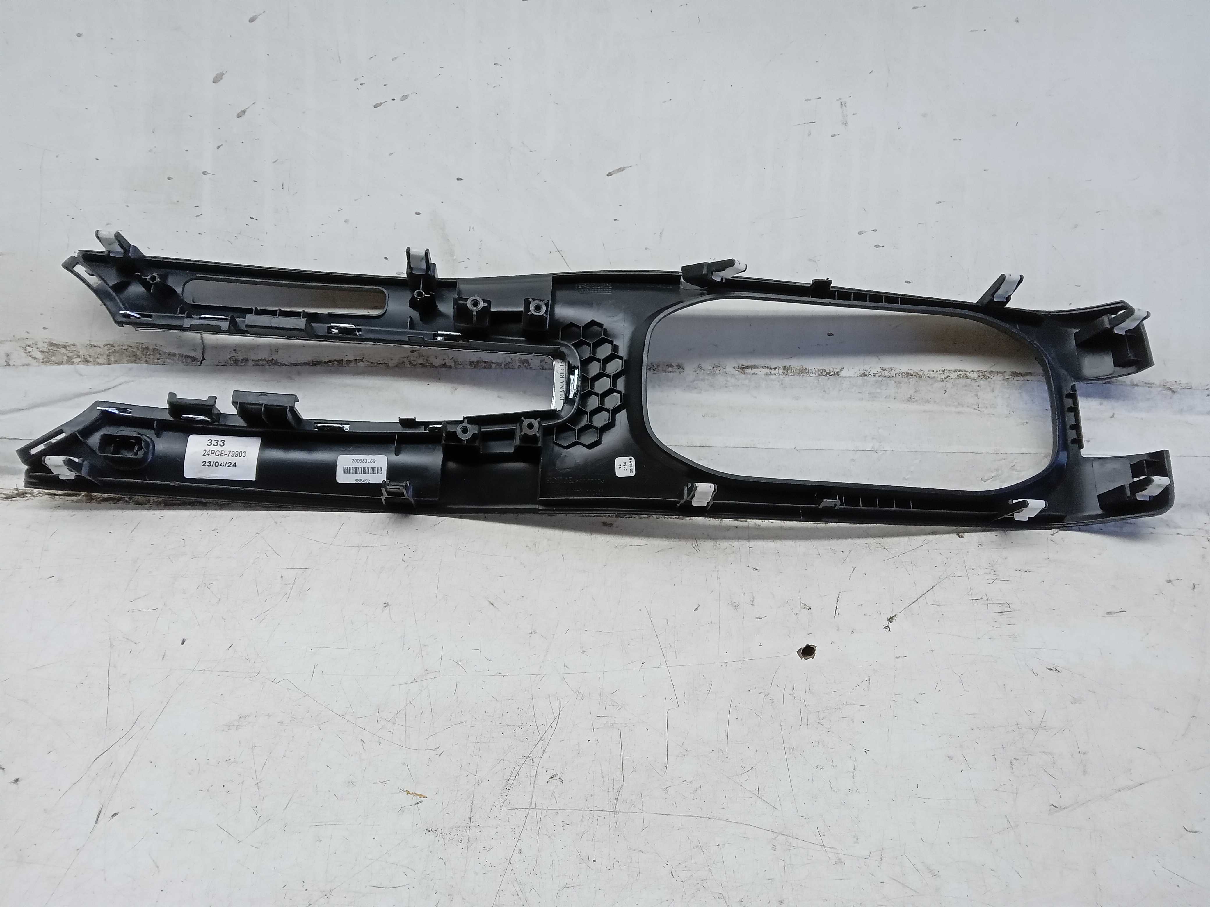MOLDURA ACABAMENTO CONSOLE CENTRAL CAMBIO HONDA HRV 2018 2