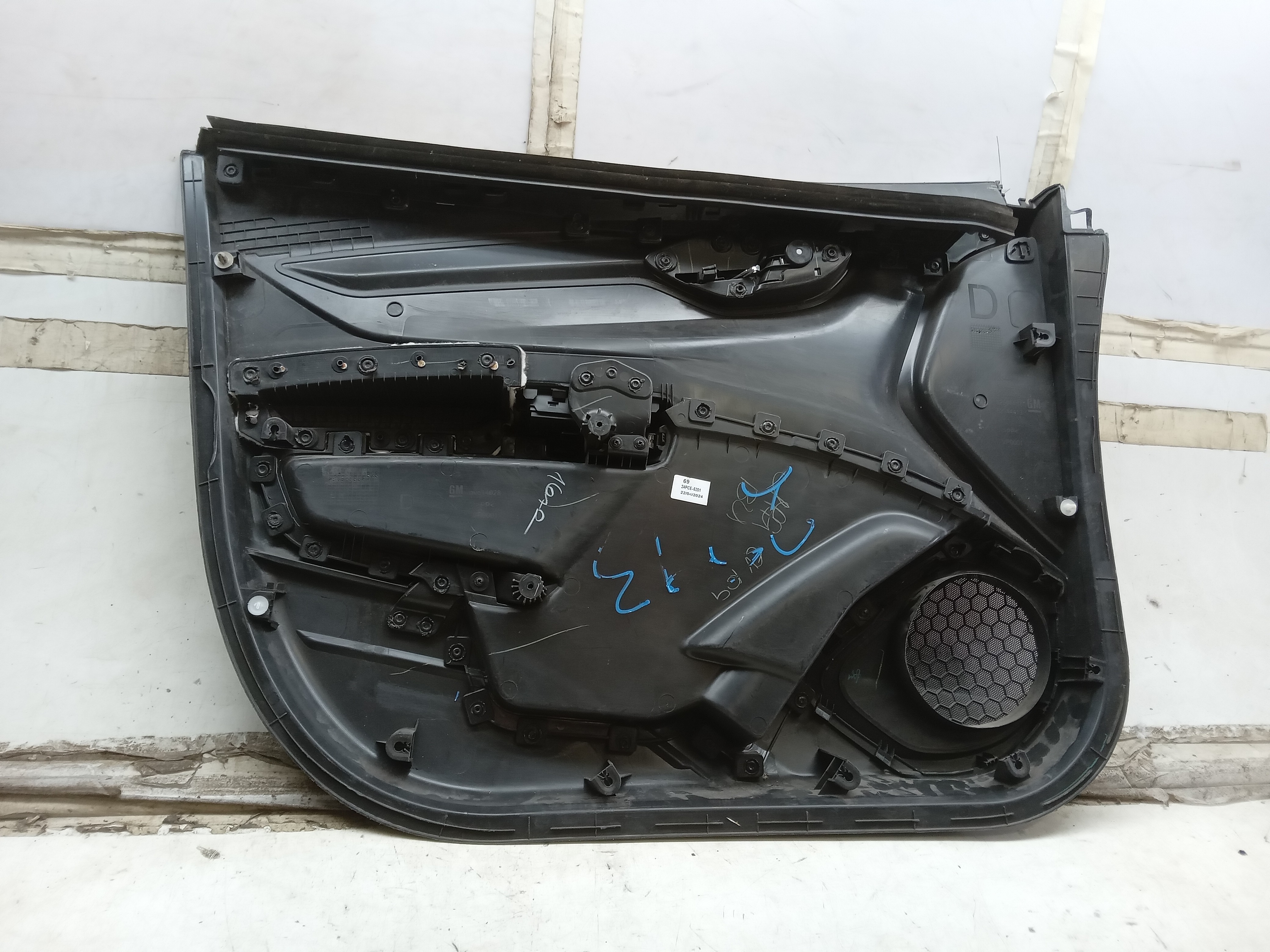 FORRO PORTA DIANTEIRO LD GM ONIX 2014 2