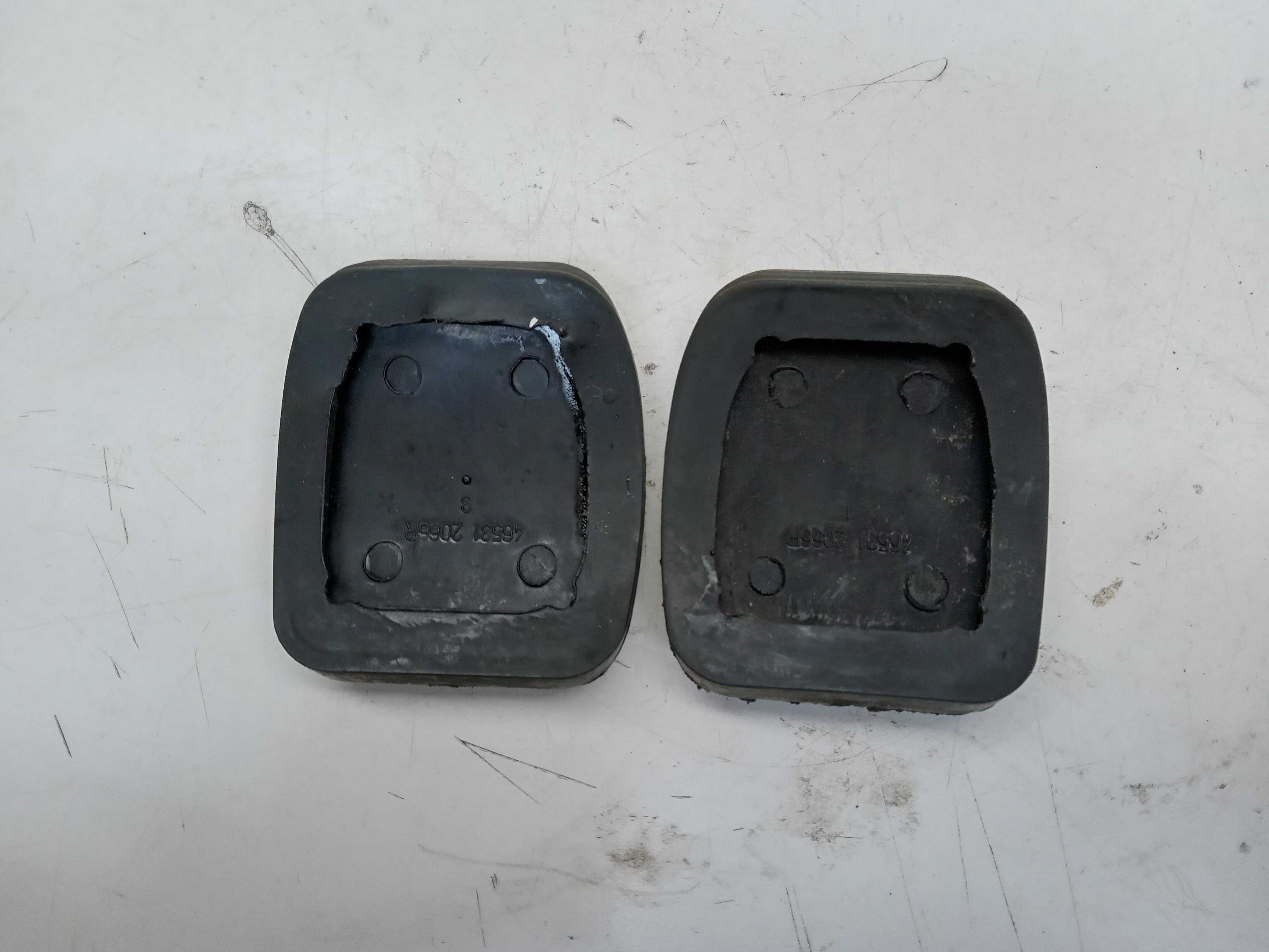 BORRACHA PEDAL RENAULT KWID 2020 2