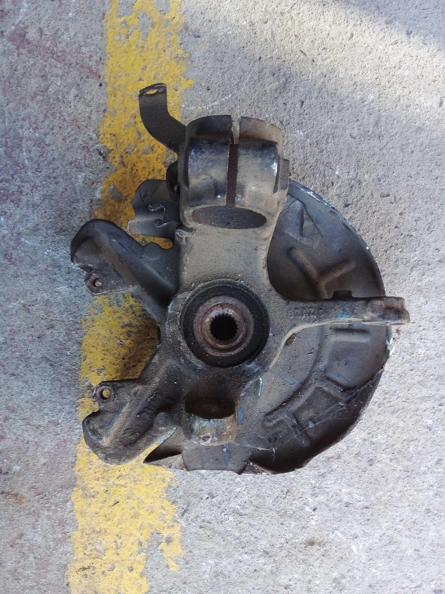 CUBO MONTANTE DIANTEIRO DIREITO VW FOX 2010