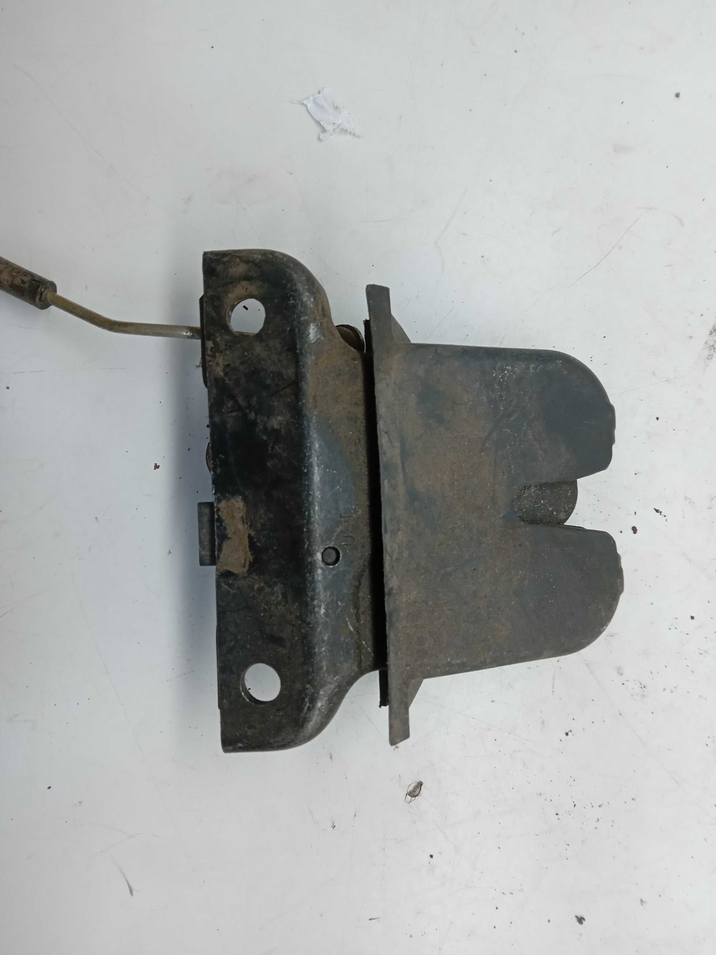 FECHADURA TAMPA TRASEIRA AUDI A3 1998 2