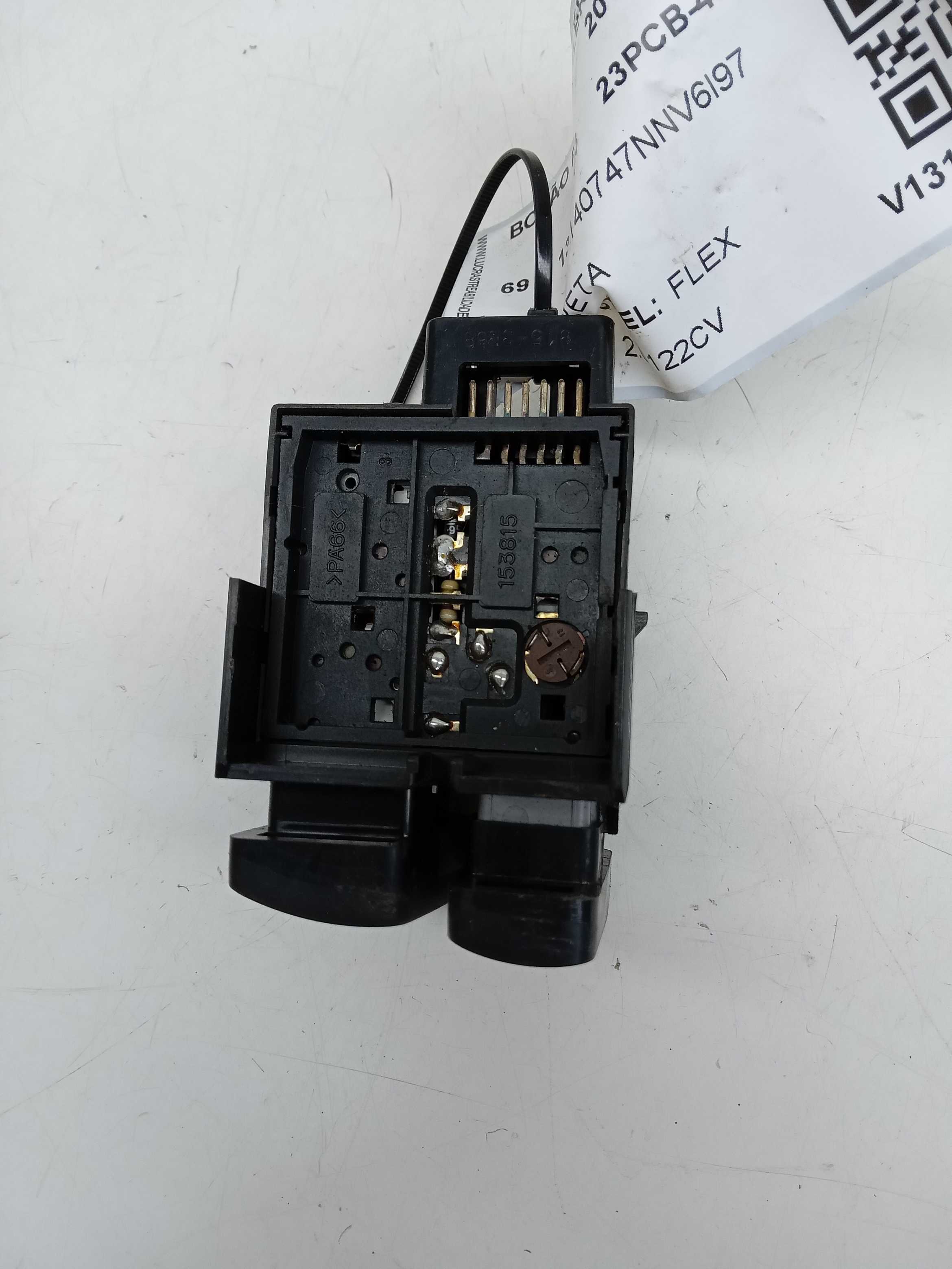 MOLDURA COMANDO BOTAO PISCA ALERTA TOYOTA COROLLA 2011 2