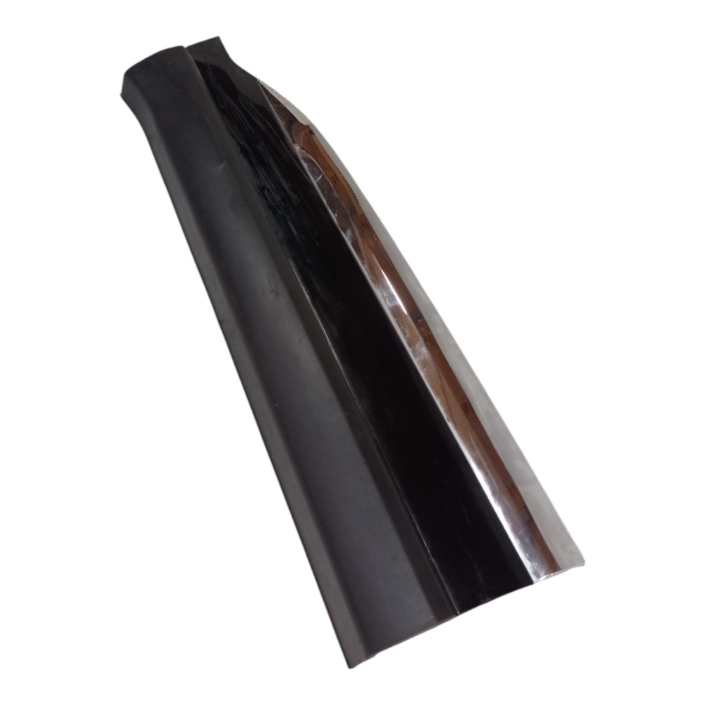 * Moldura Porta Dianteira Esquerda Chery Tiggo 8 2021 2025 Preto