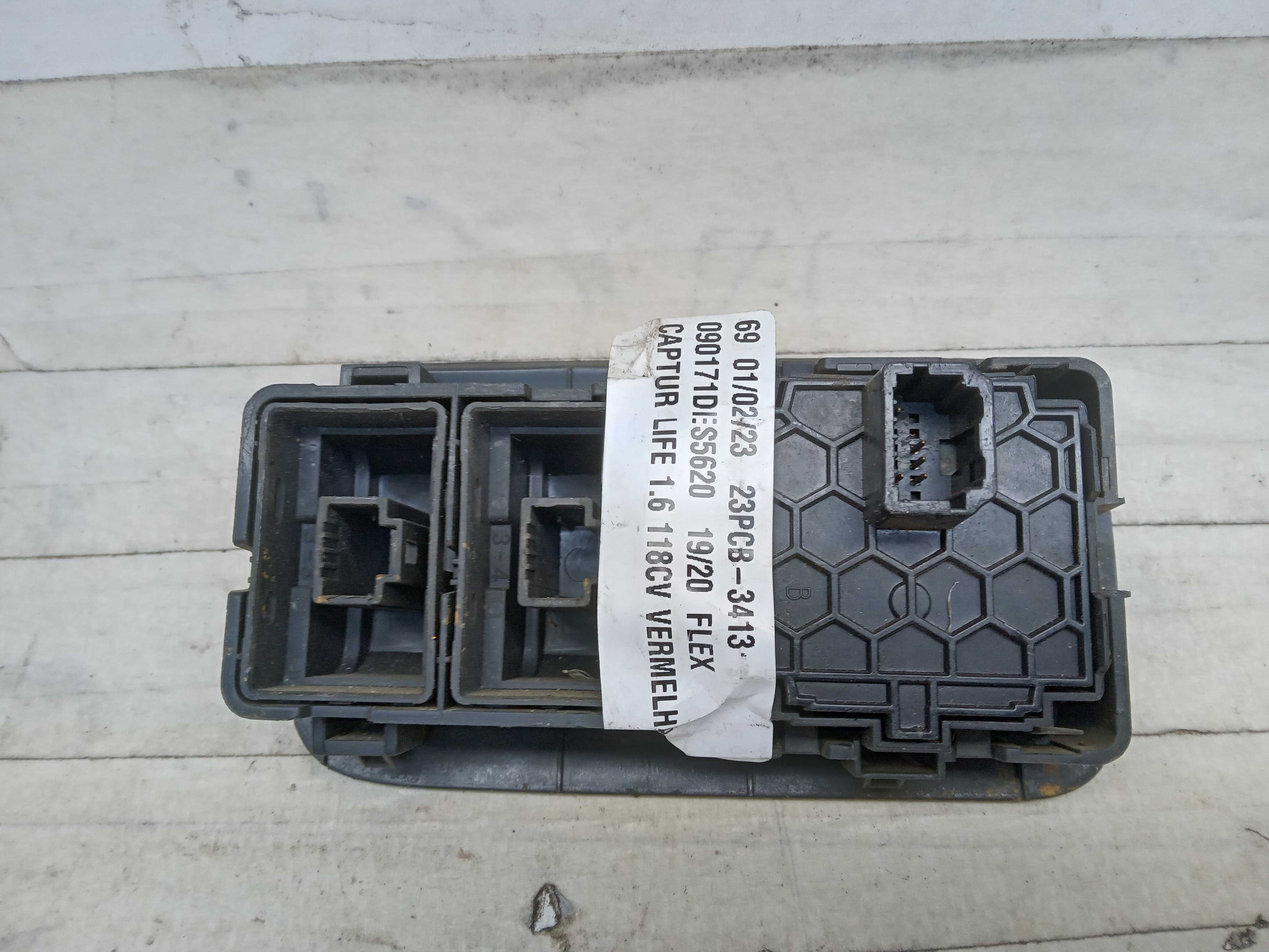 MOLDURA COMANDO BOTAO REGULAGEM FAROL MILHA CAPTUR 2019 2