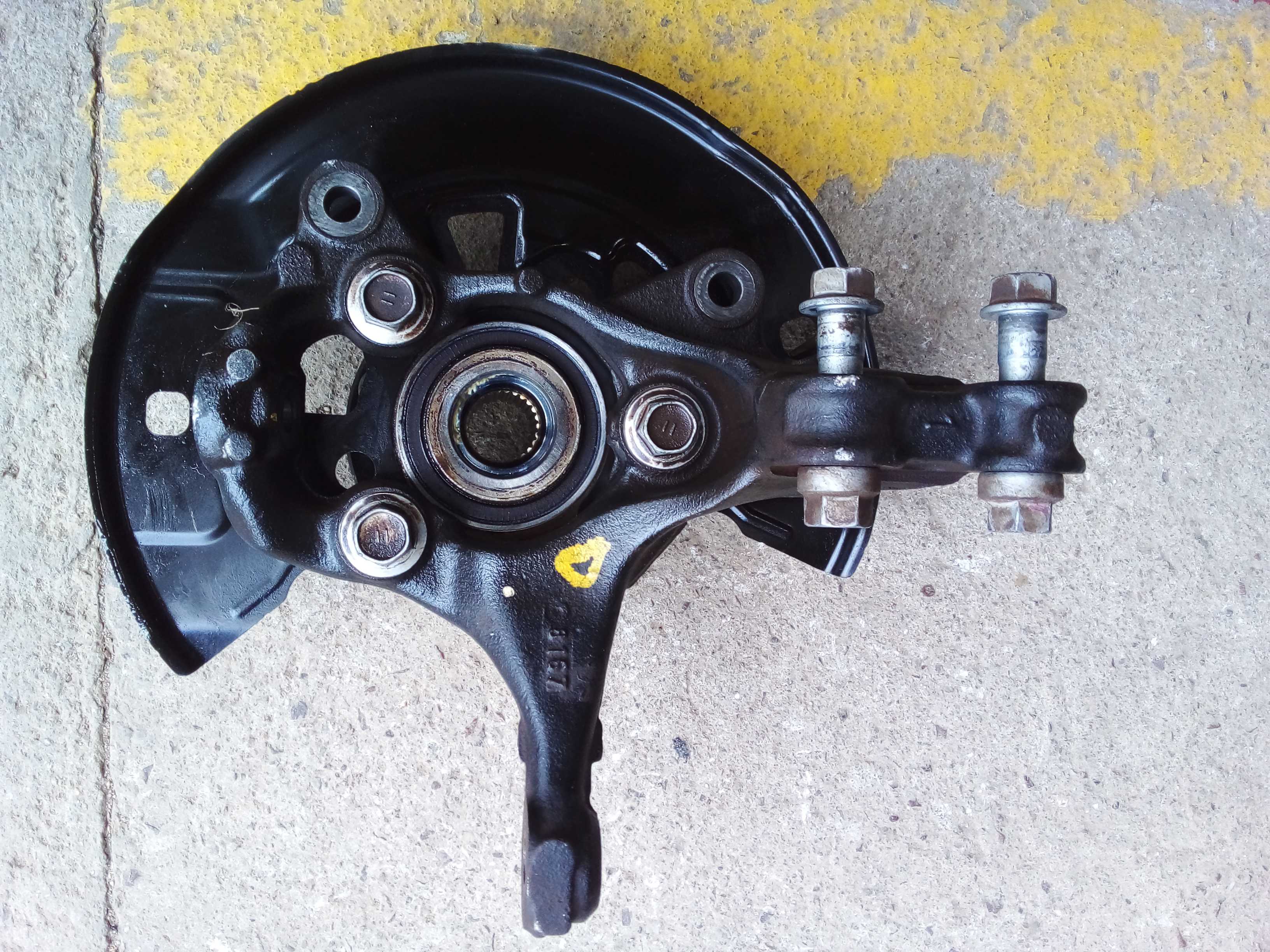 CUBO MONTANTE DIANTEIRO DIREITO TOYOTA YARIS 2018 2
