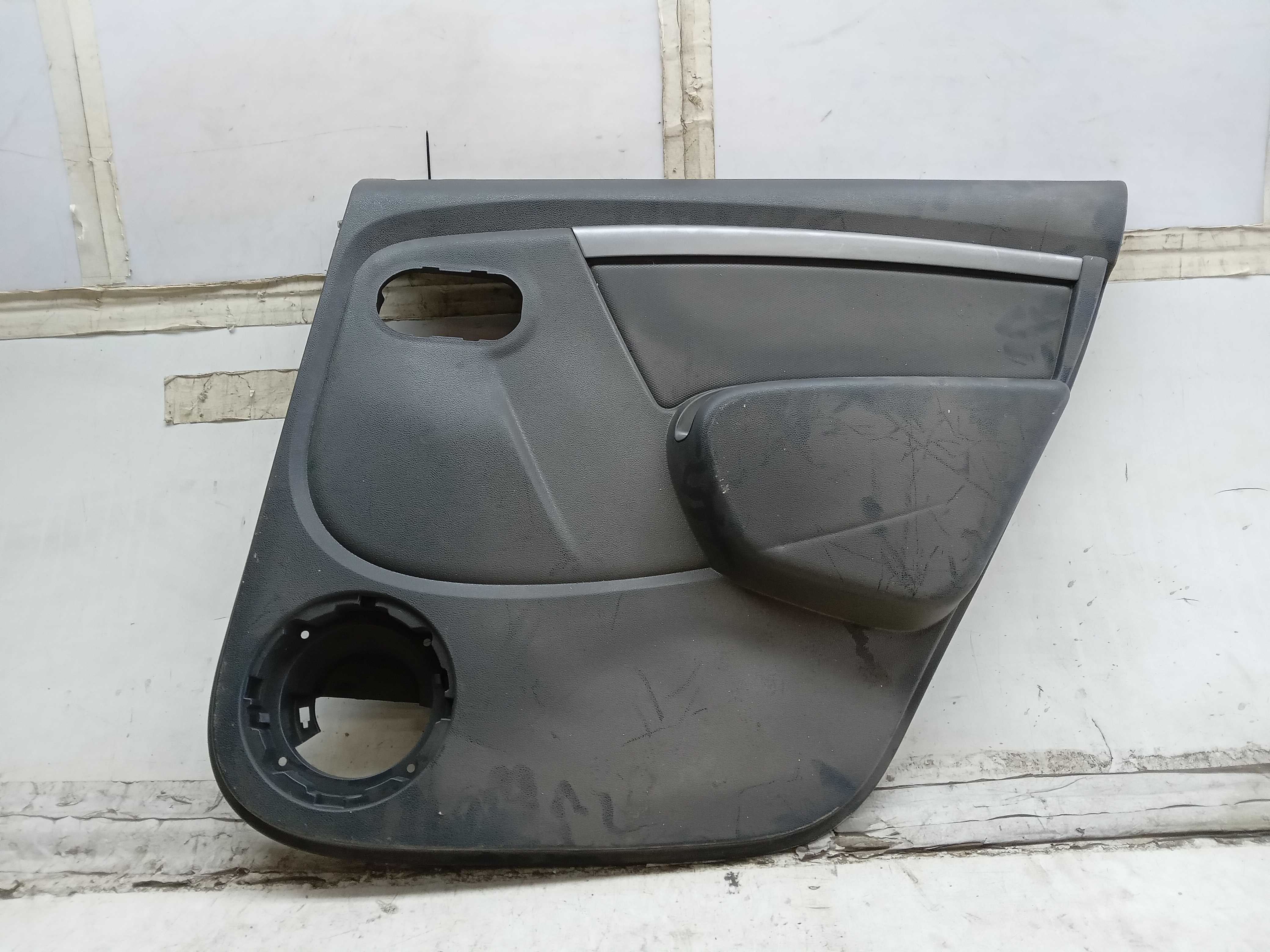 FORRO PORTA TRASEIRA LD RENAULT DUSTER 2014 1
