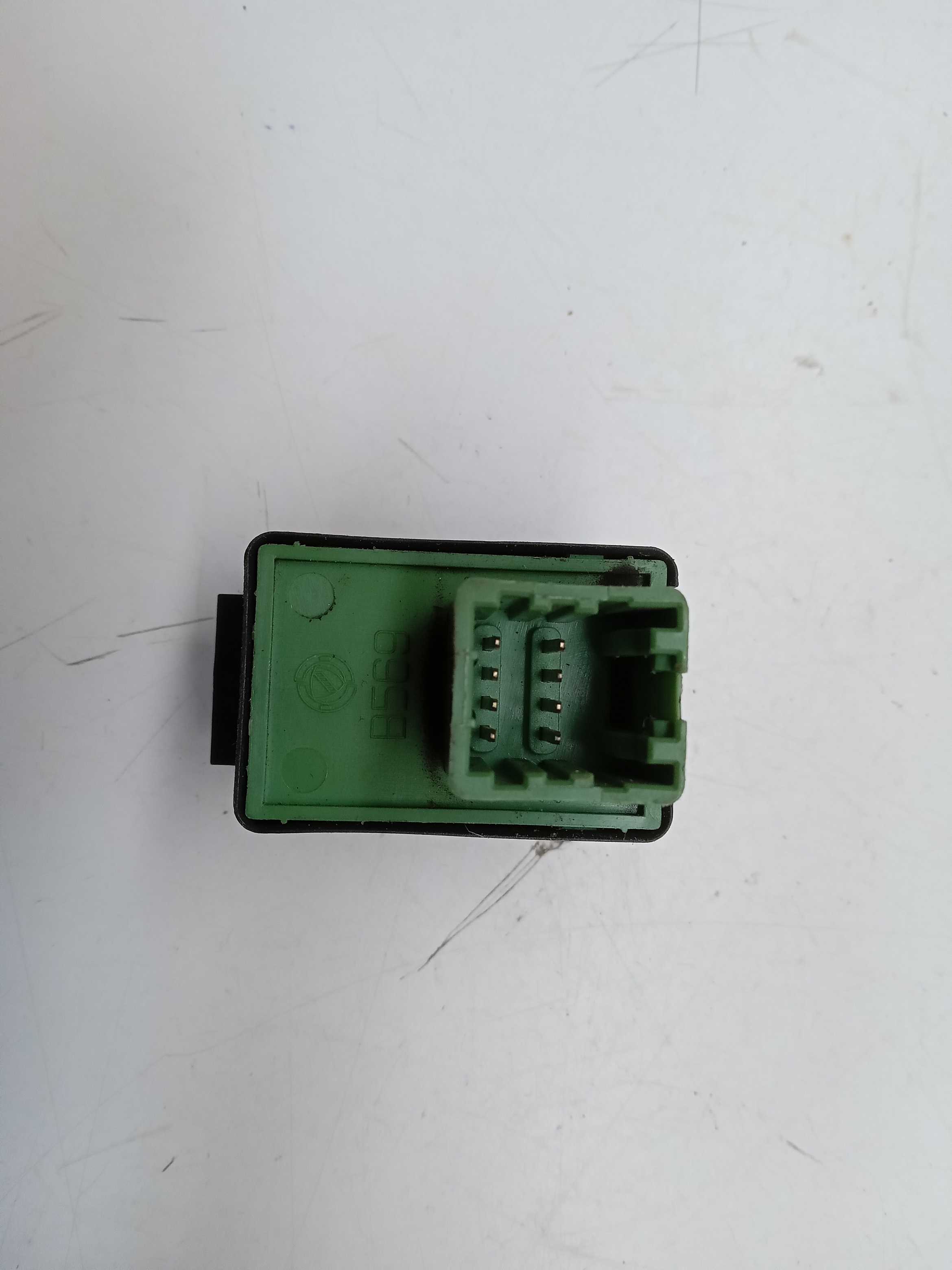 COMANDO BOTAO RETROVISOR GRAND SIENA 2