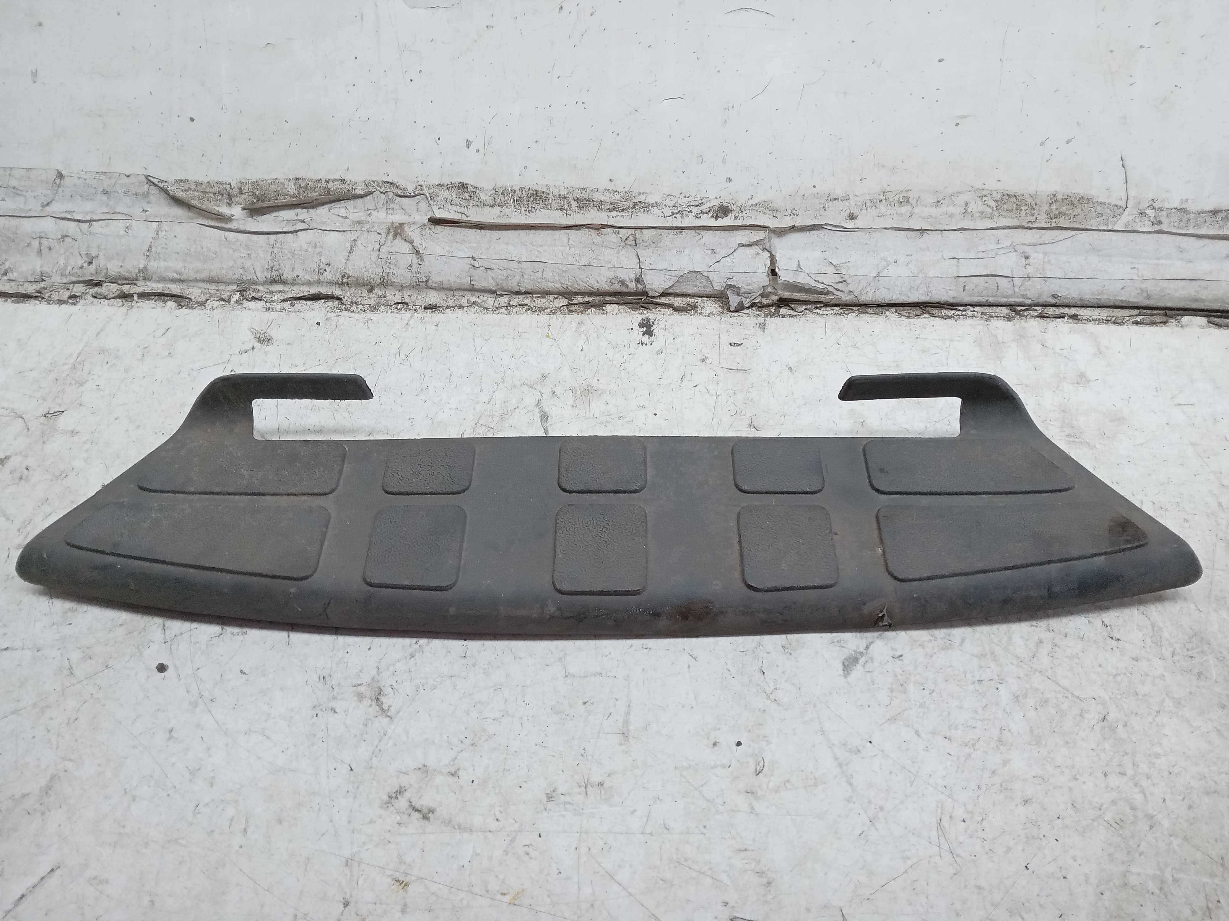 MOLDURA PROTETOR CENTRAL SOLEIRA GM S10 2009 1