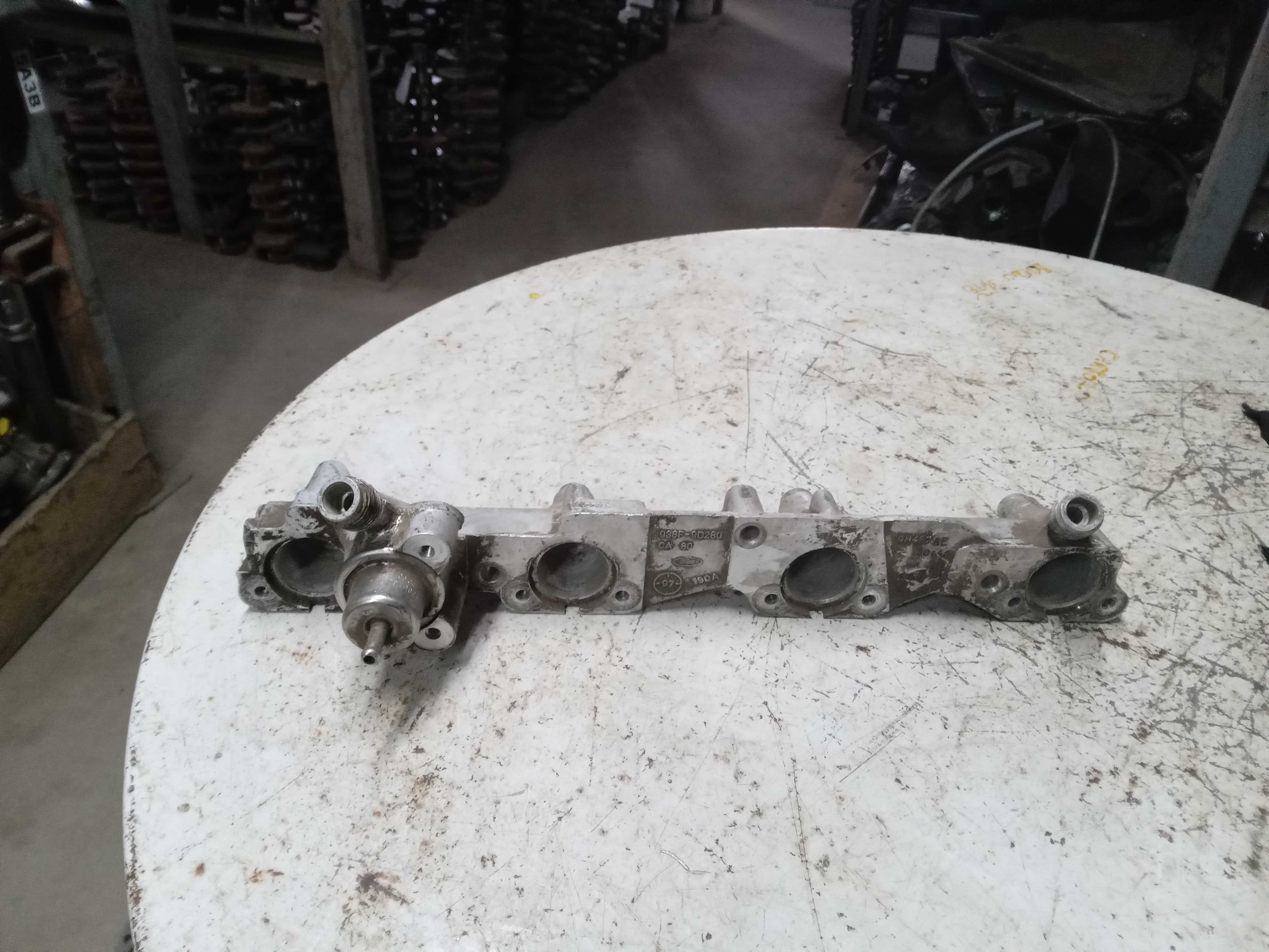 FLAUTA BICO INJEÇÃO FORD MONDEO OU FORD ESCORT ZETEC 16 16V 1