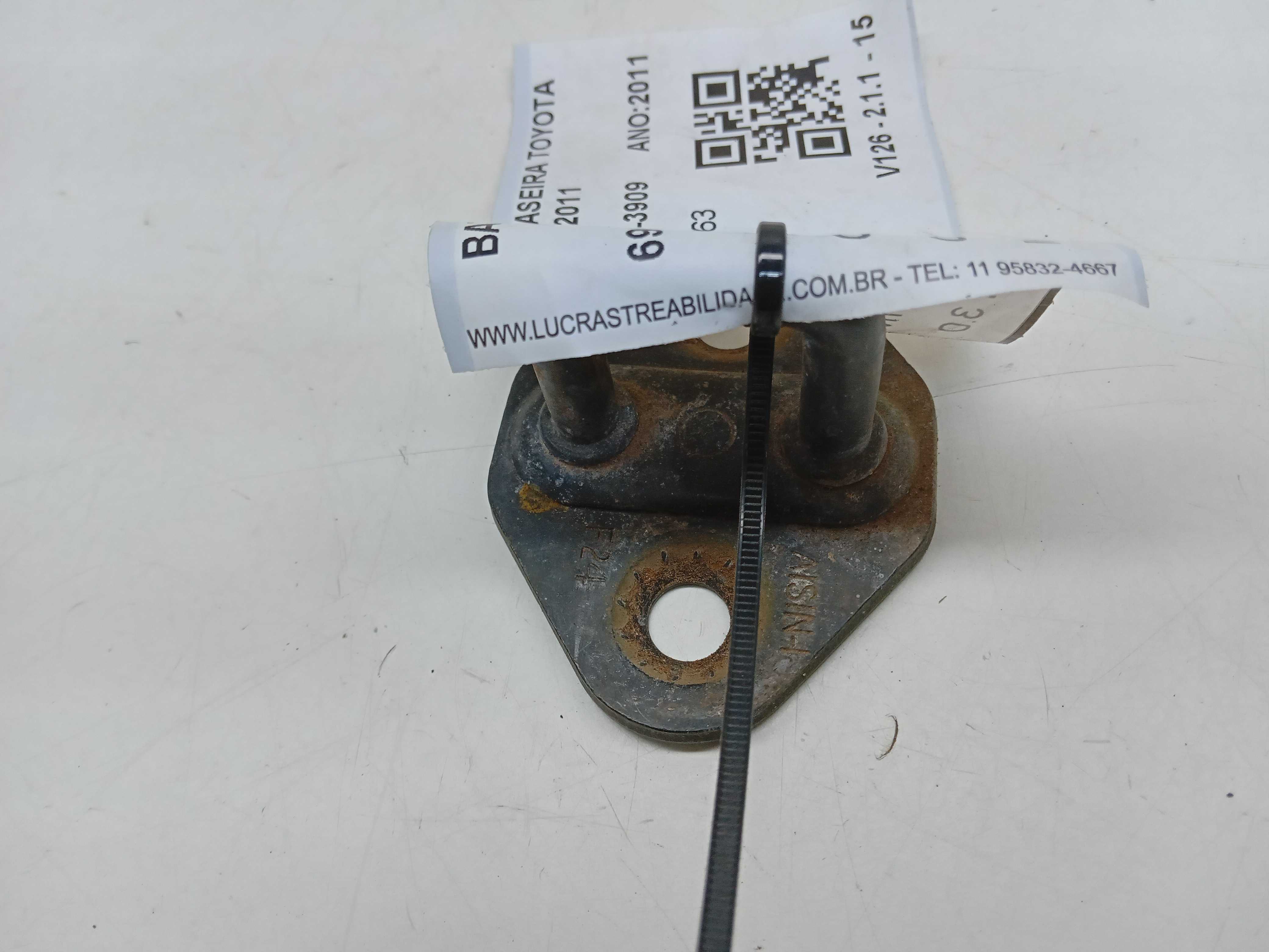 BATENTE TAMPA TRASEIRA TOYOTA HILUX SW4 2011 1