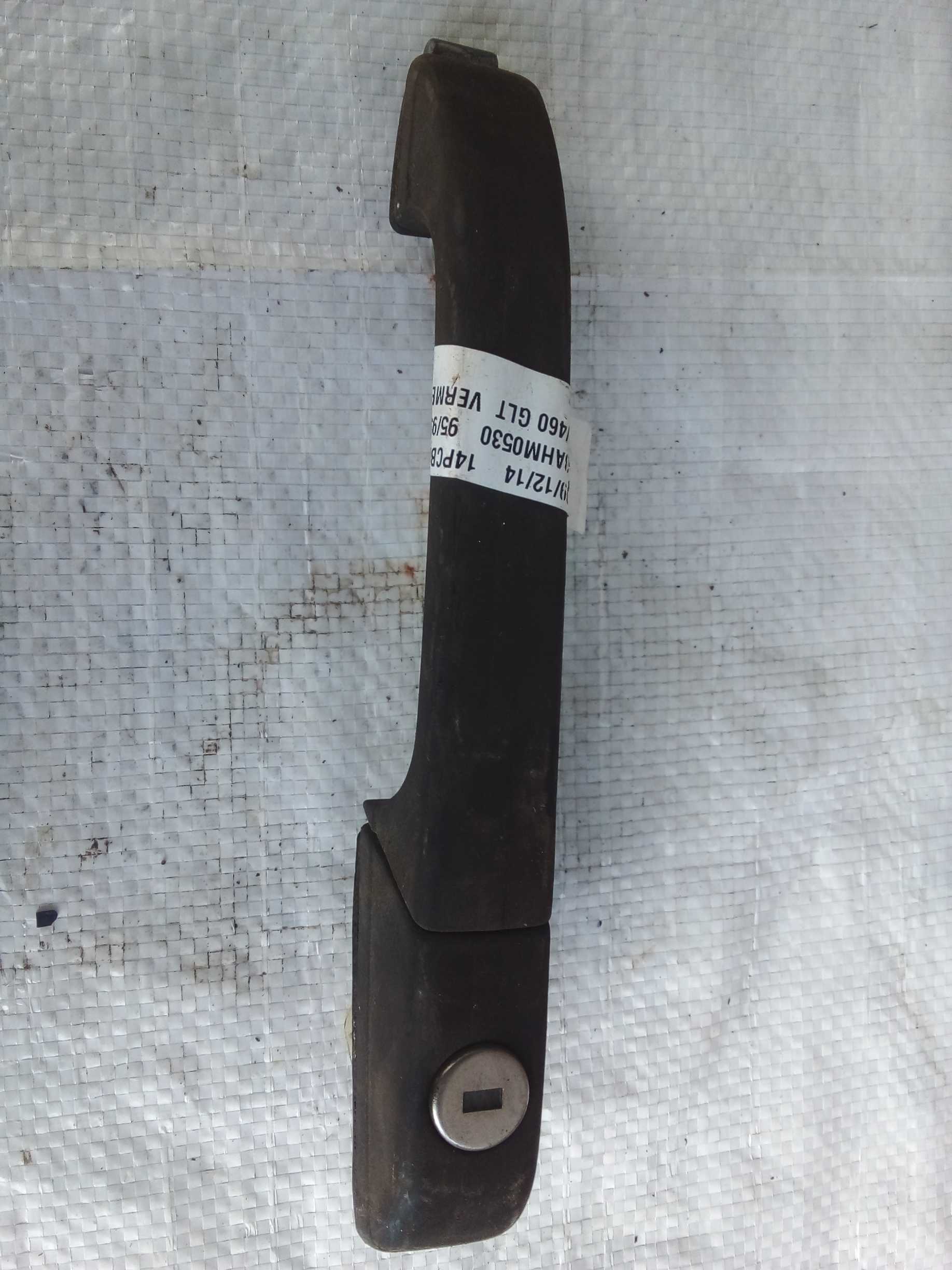 MAÇANETA EXTERNA DIANTEIRA ESQ VOLVO 460 95 1