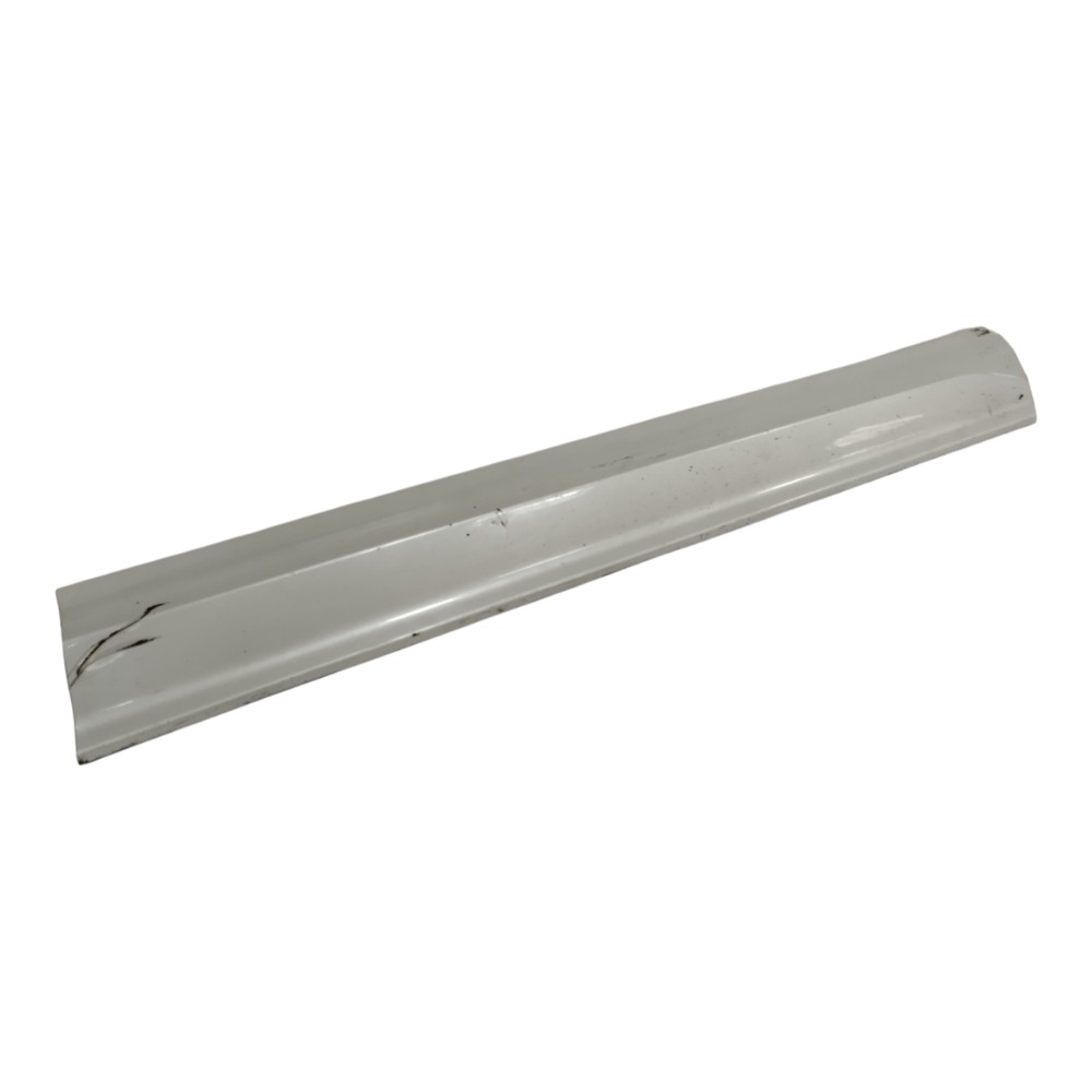 Friso Moldura Porta Dianteira Direita Volvo Xc60 2021 T8 Pérola 2