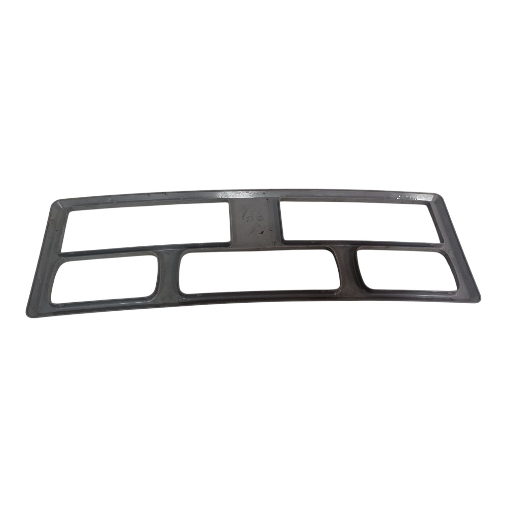 Moldura Plástica Do Painel Mb Atego Axor  Cinza 4