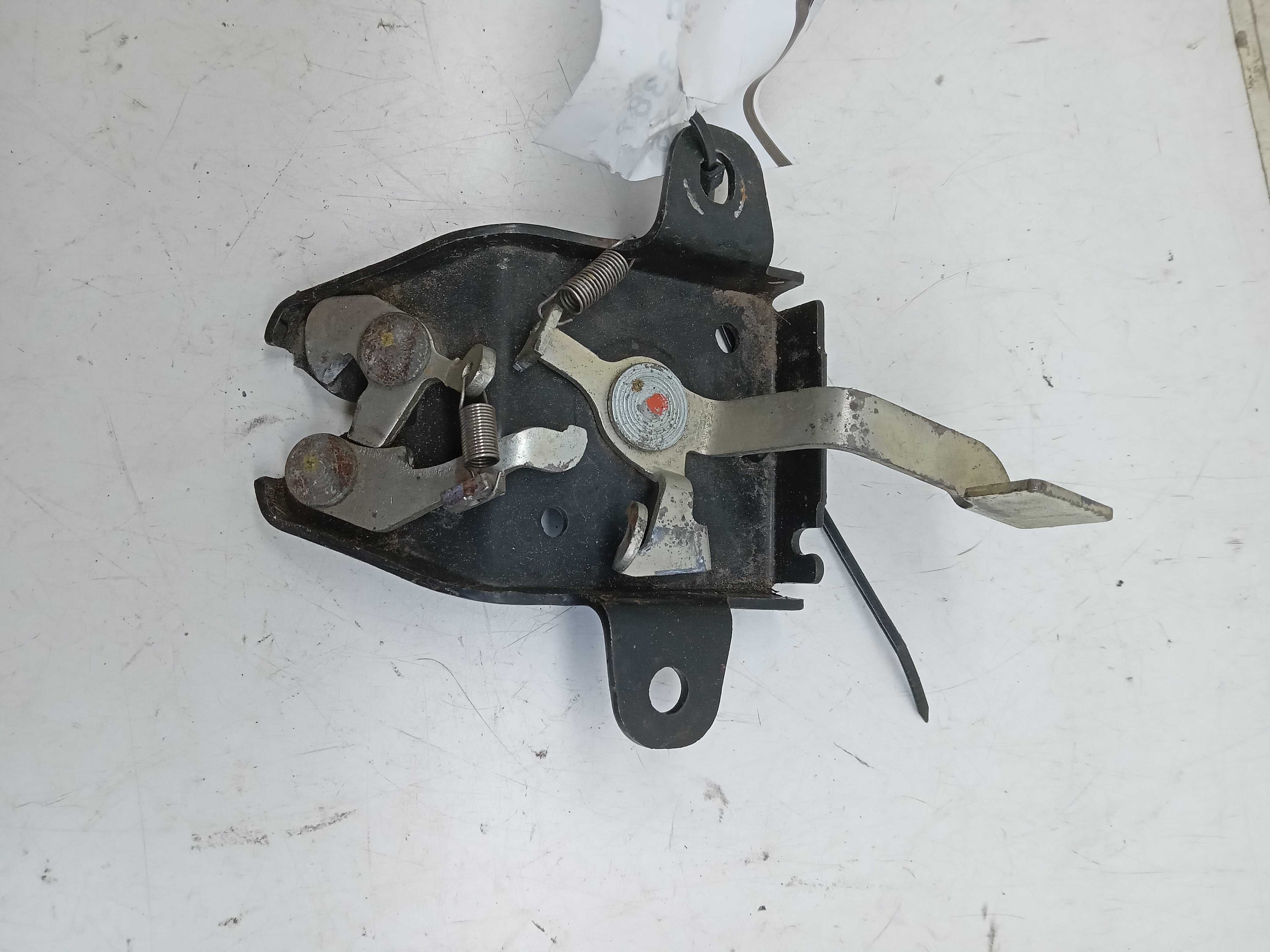 FECHADURA TAMPA TRASEIRA TOYOTA ETIOS 2016 1