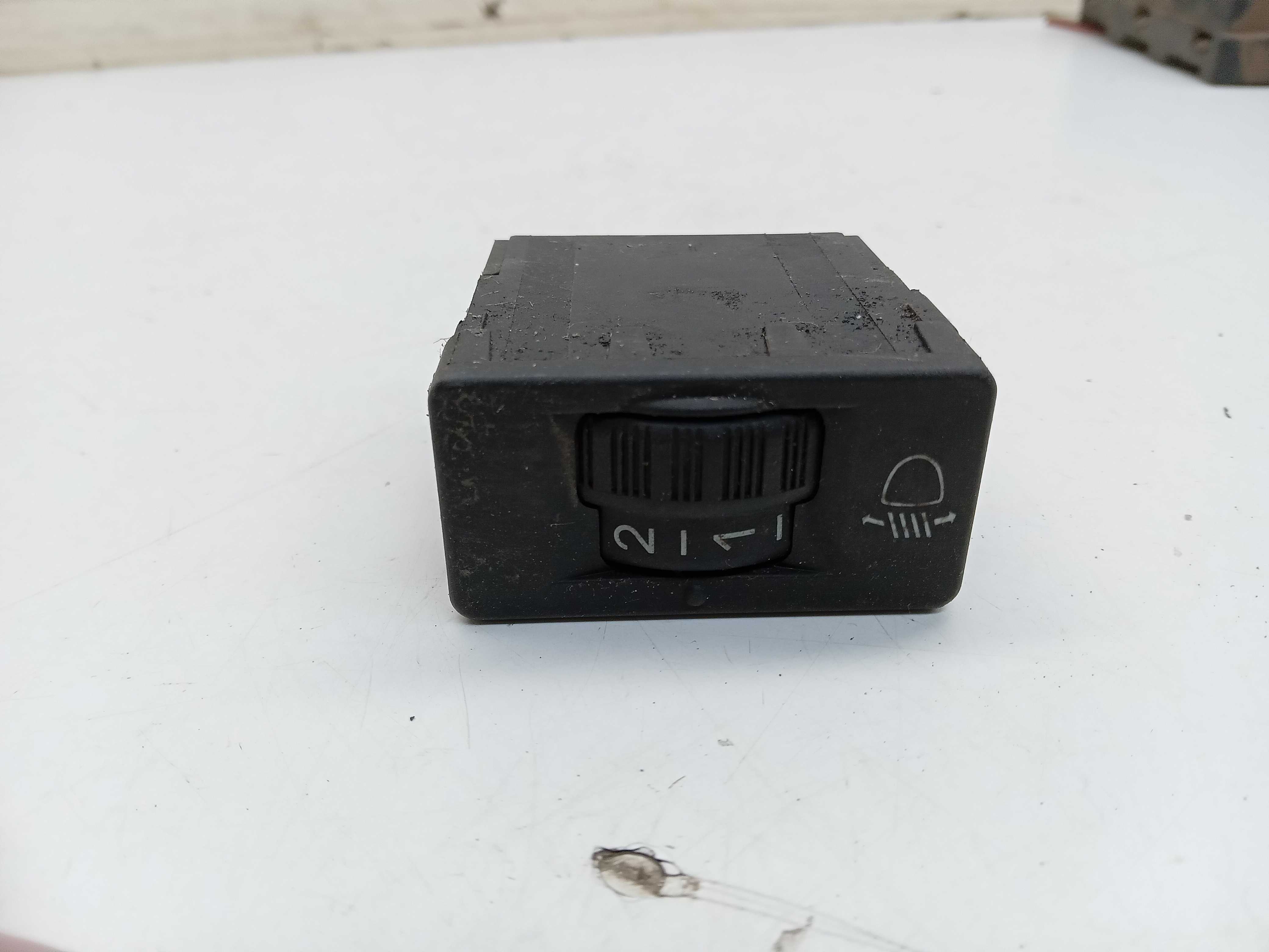 MOLDURA BOTAO FAROL MILHA CITROEN C4 2