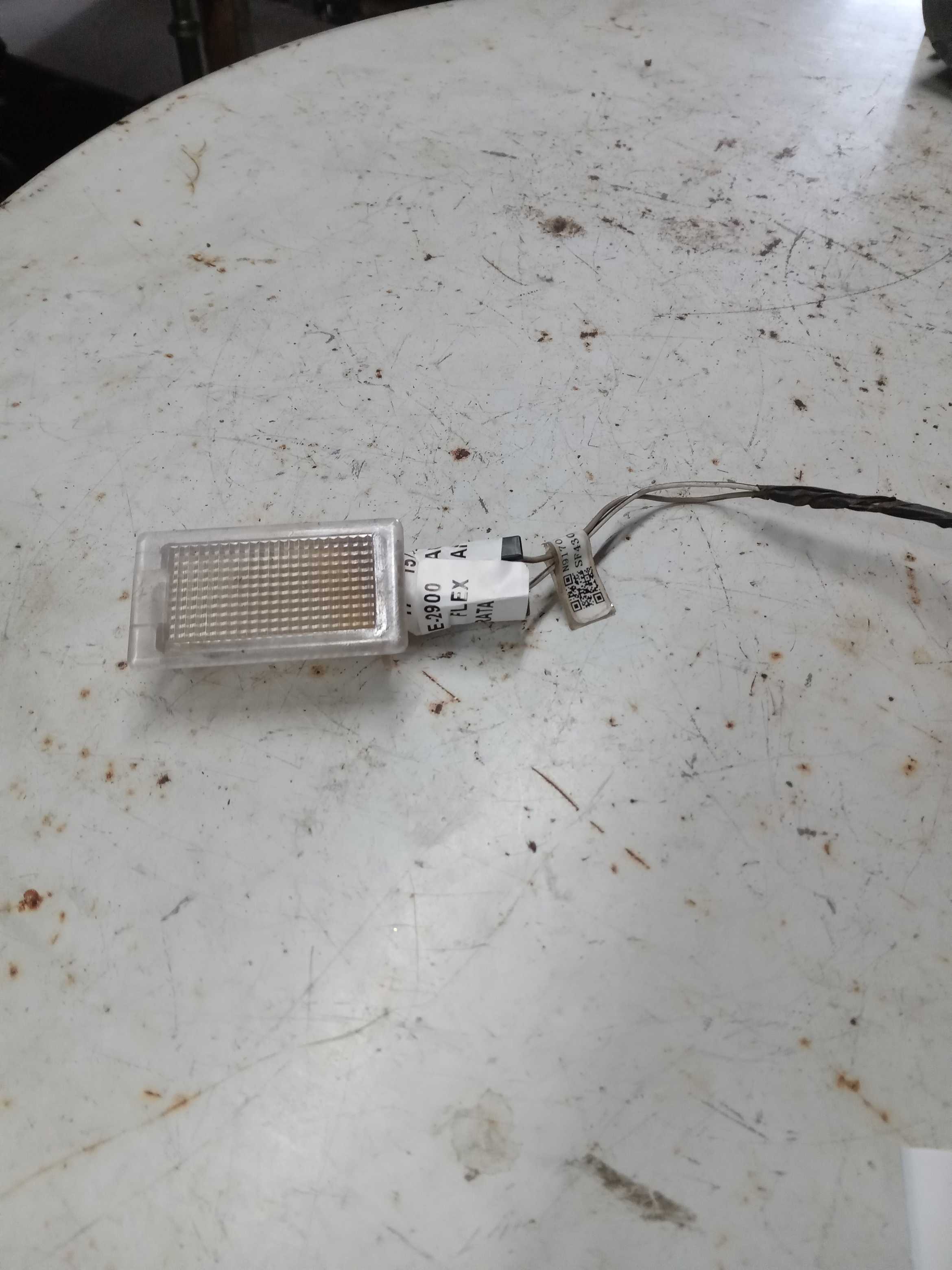 LUZ CORTESIA HYUNDAI IX35 2015 2