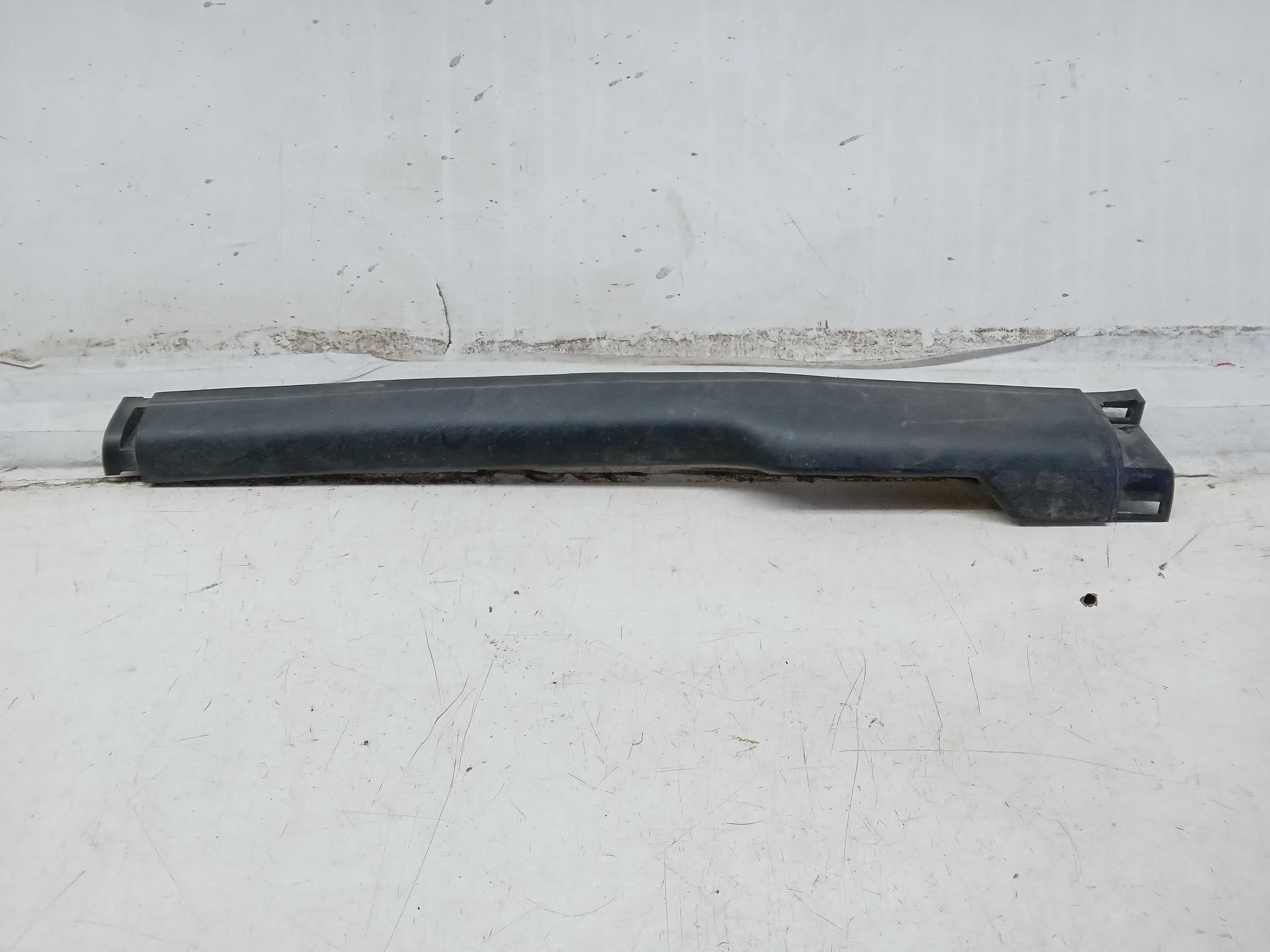 FRISO PORTA TRASEIRA LD HONDA FIT 2011 2