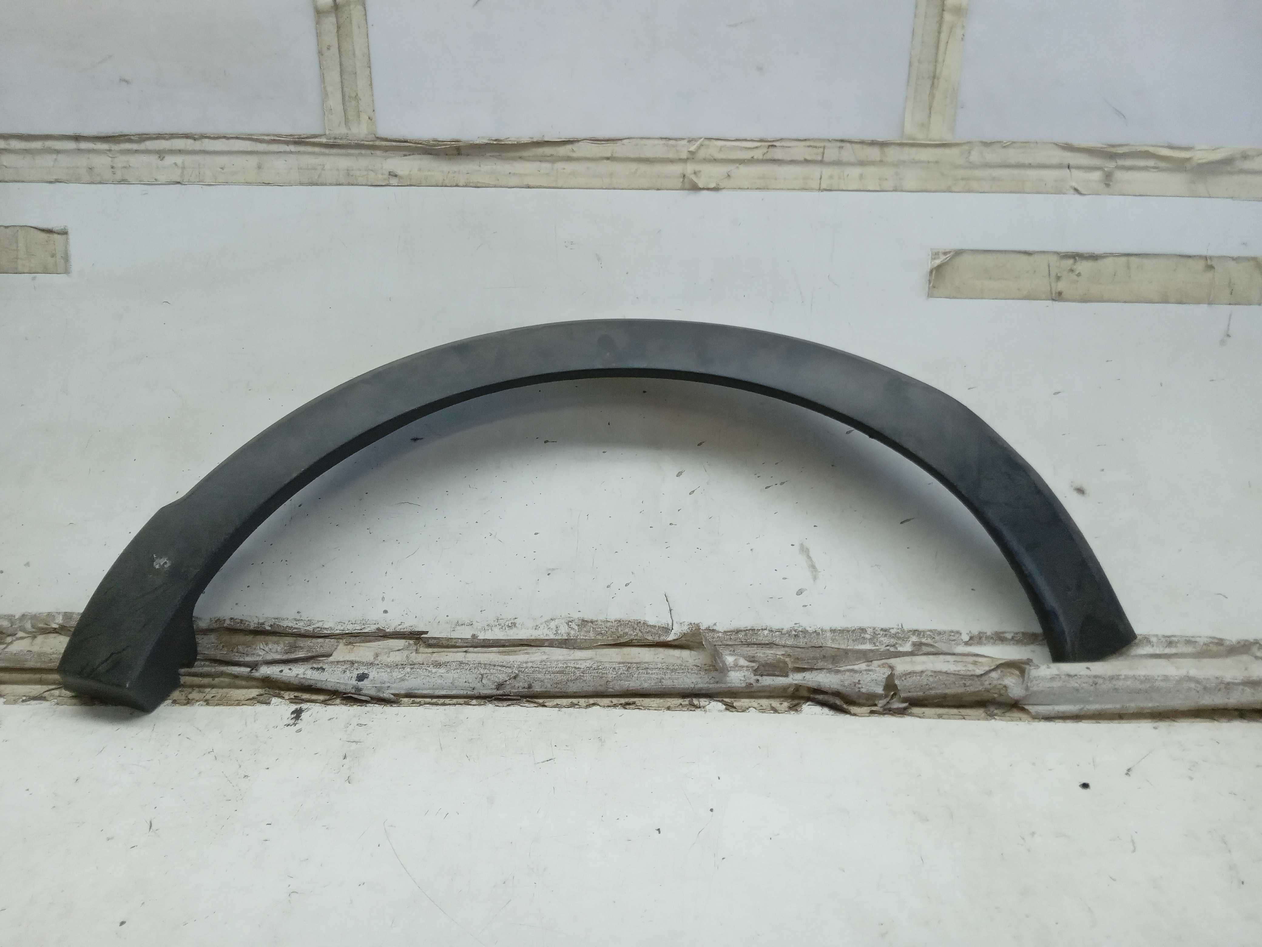 MOLDURA ACABAMENTO PARALAMA TRASEIRO LE RENAULT CAPTUR 2019 1
