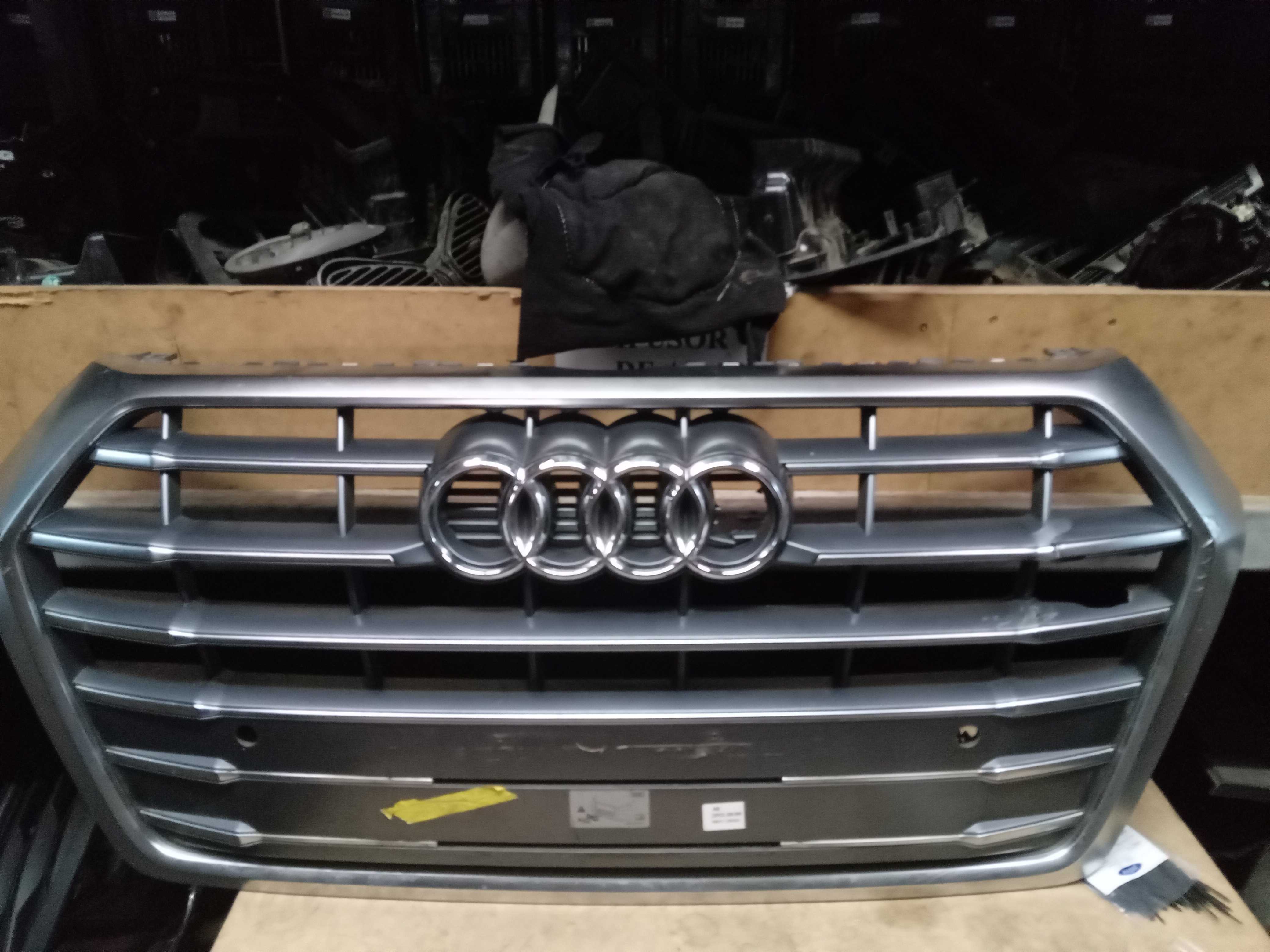 GRADE FRONTAL PARACHOQUE AUDI Q5  S-LINE 2018 2