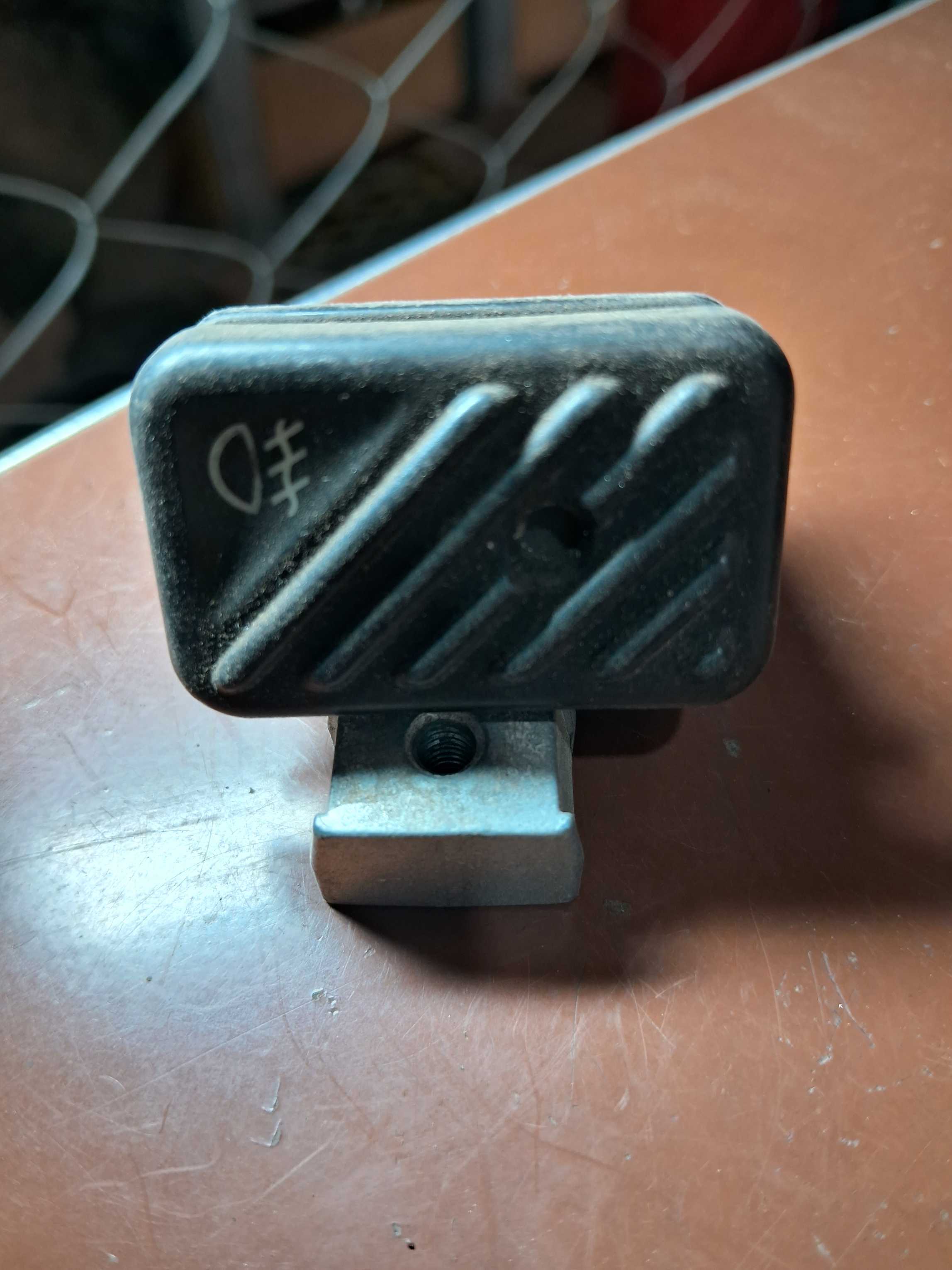 Botão do farol de milha Volkswagen logus/pointer 2