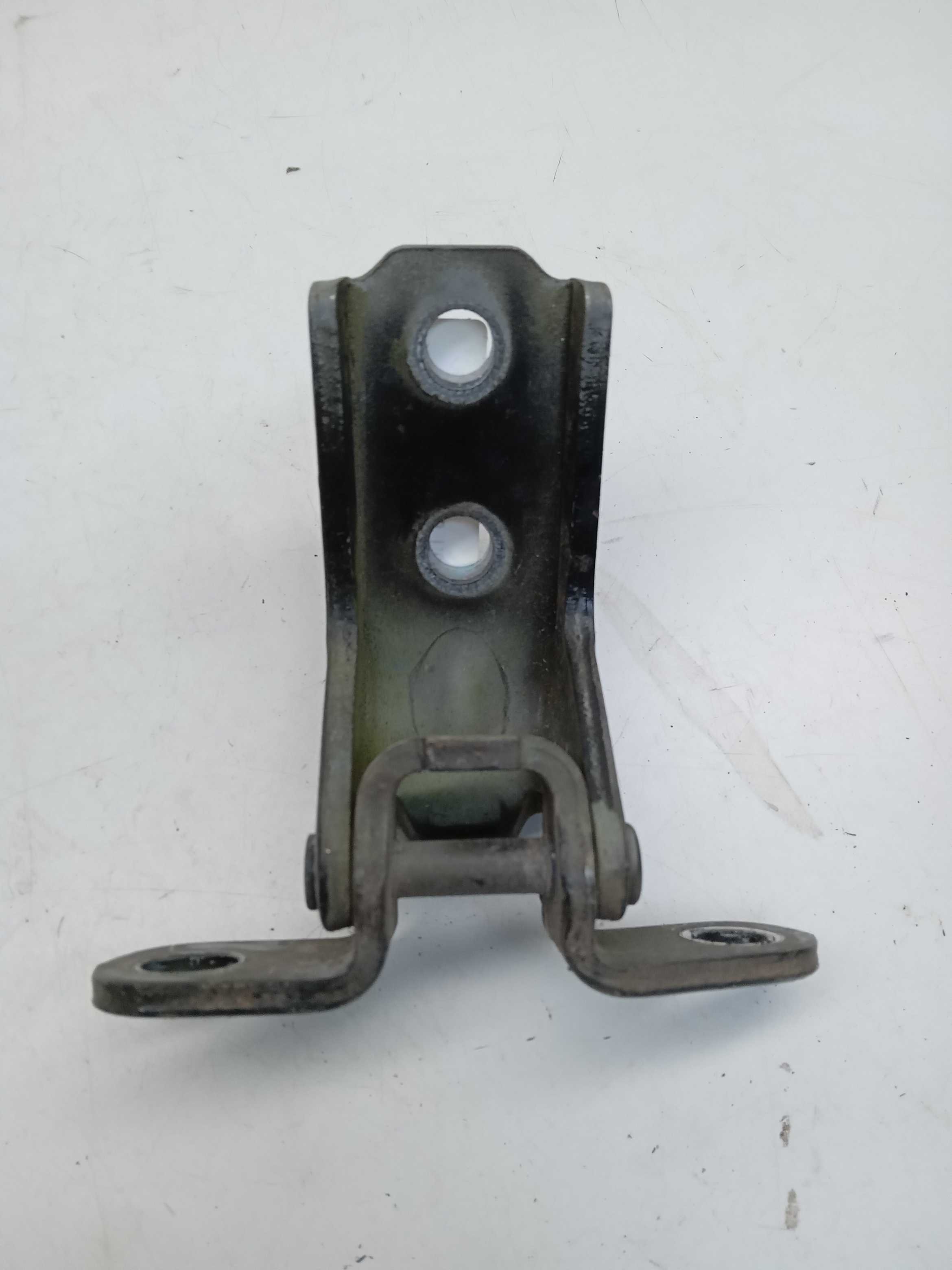 DOBRADIÇA SUPERIOR PORTA HYUNDAI HB20 2014 1