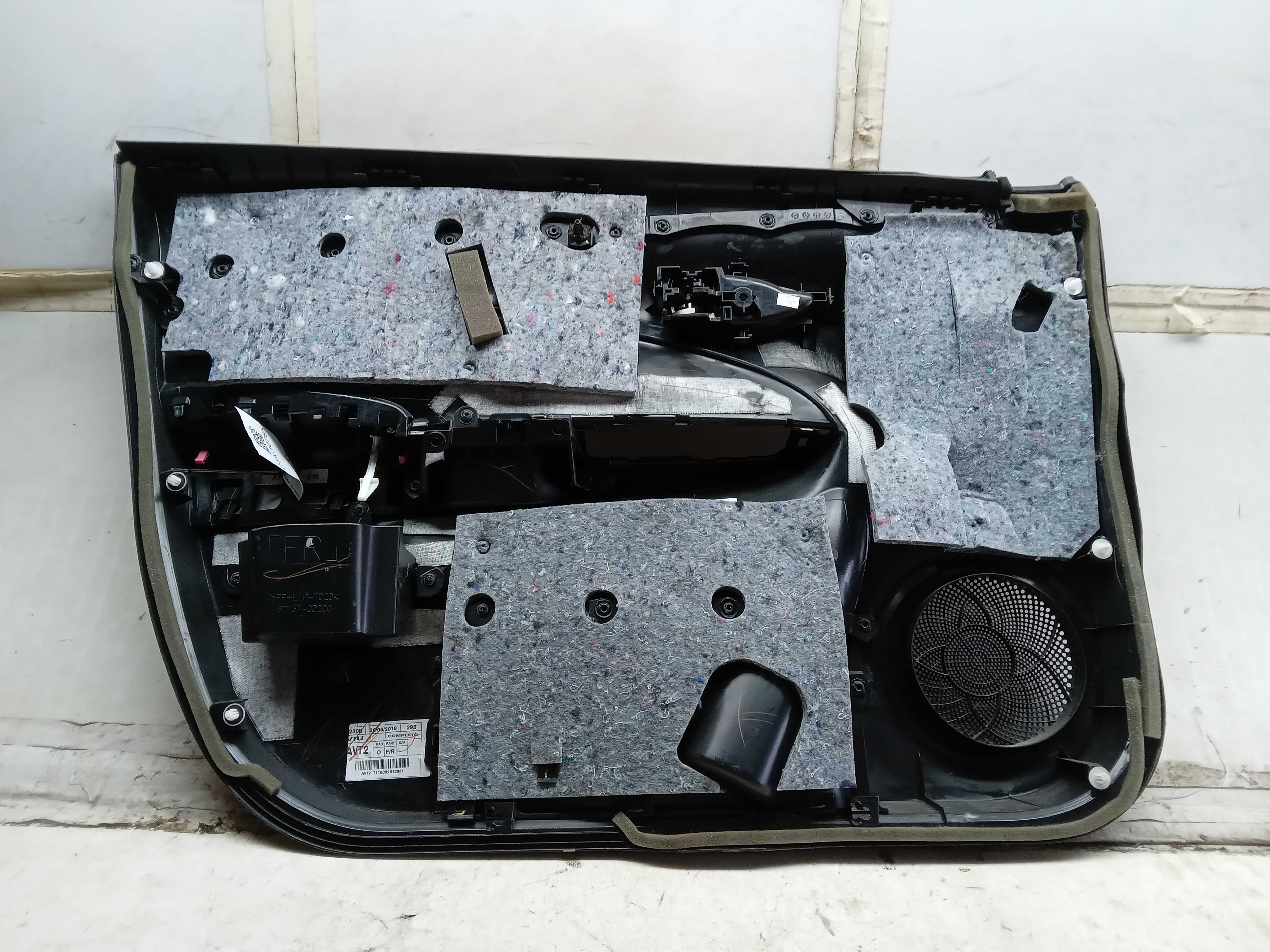 FORRO PORTA DIANTEIRO LD TOYOTA YARIS 2020 2