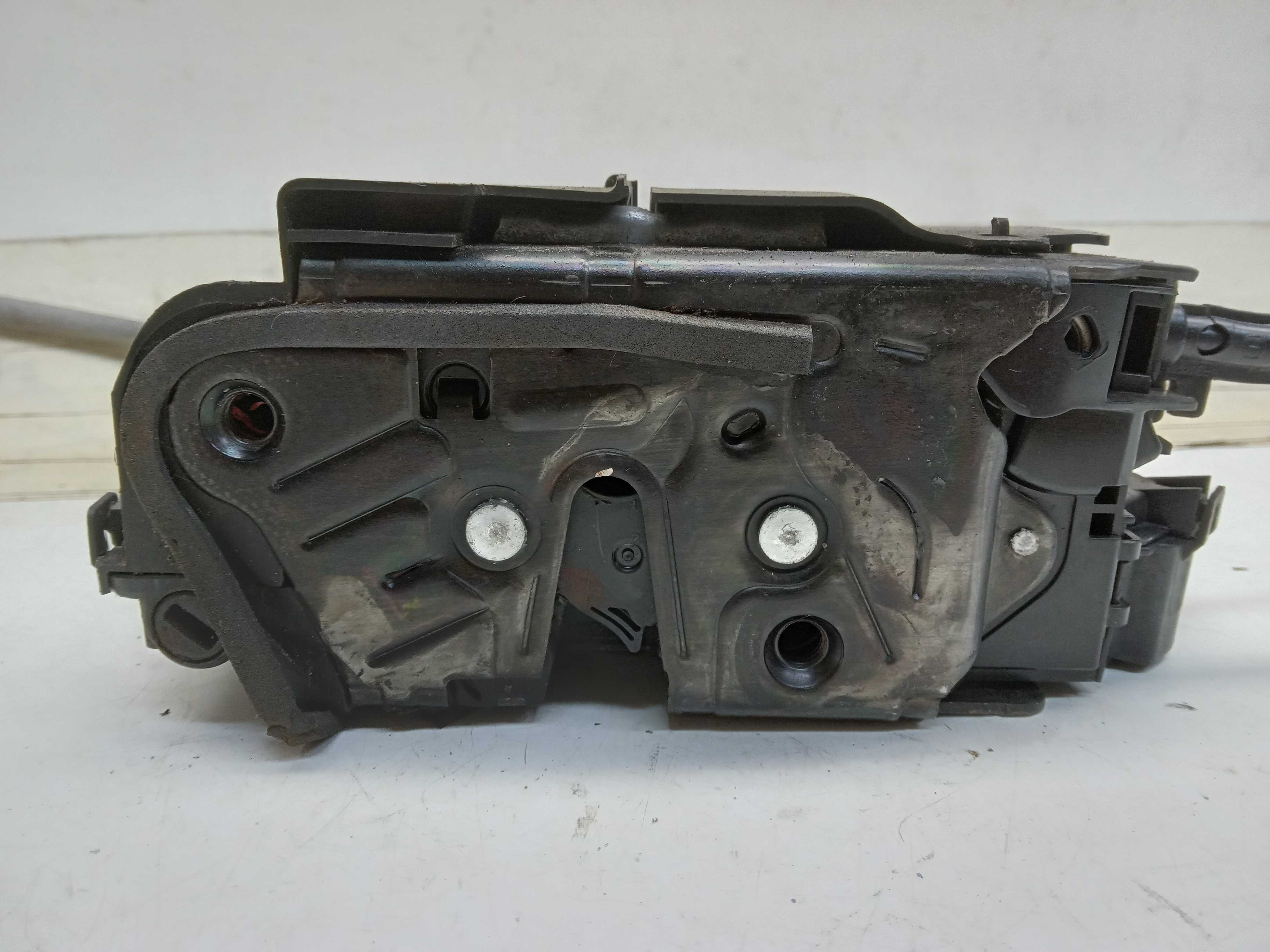 FECHADURA COM MAÇANETA EXTERNA PORTA TRASEIRA LD VW POLO 20 2