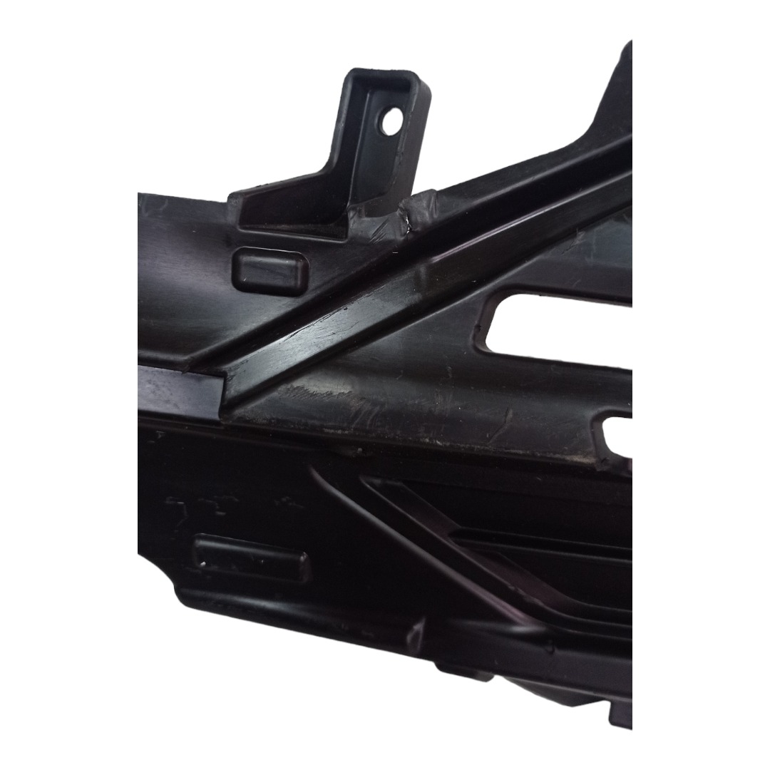 Moldura Acabamento Esquerdo Parachoque Dianteiro Xc60 22 23 4
