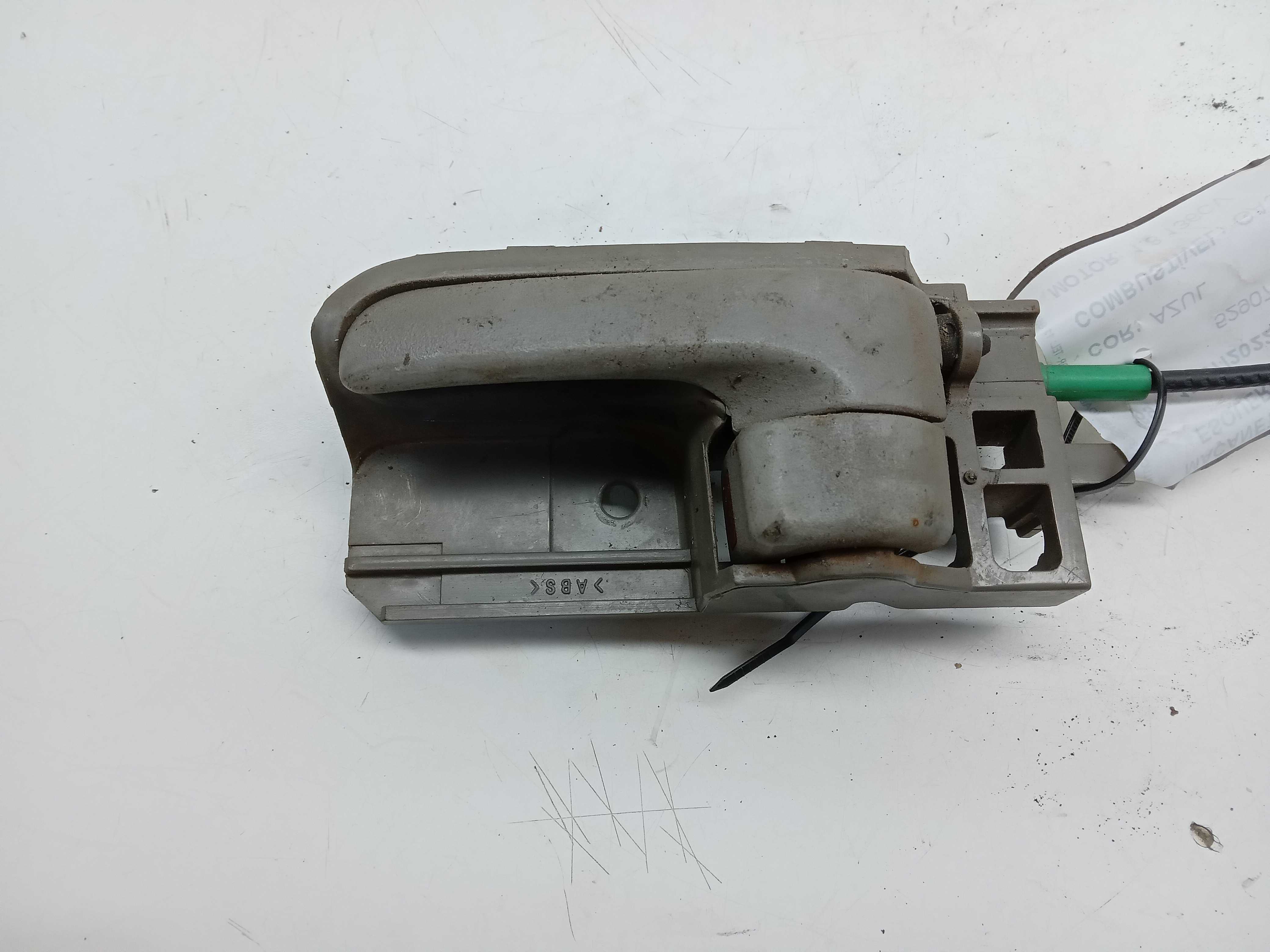 MAÇANETA INTERNA PORTA DIANTEIRA LE TOYOTA COROLLA 2005 1