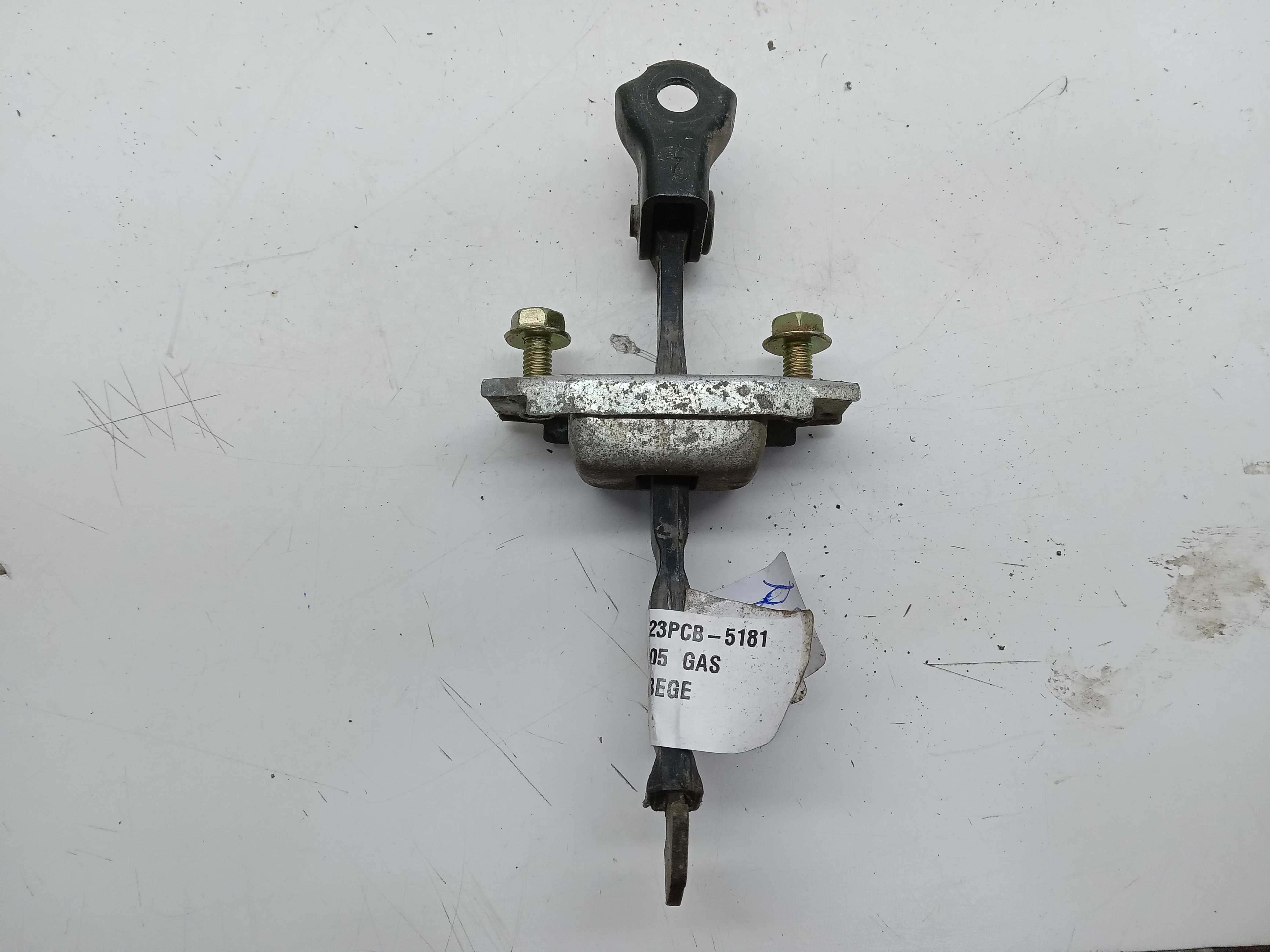 LIMITADOR PORTA TRASEIRA LE TOYOTA COROLLA XEI 2005 1