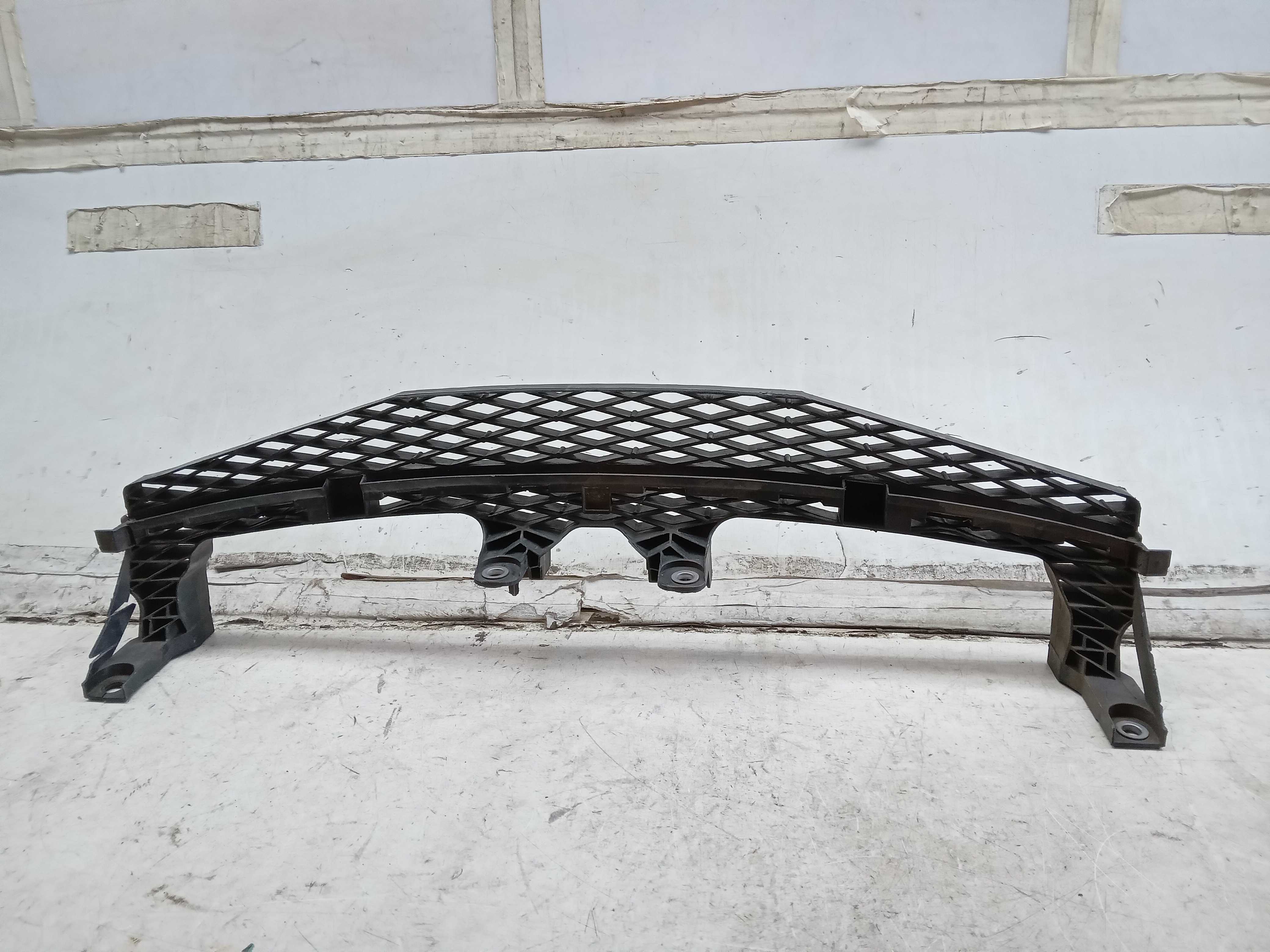 GUIA PARACHOQUE DIANTEIRO VW PASSAT CC 2013 1