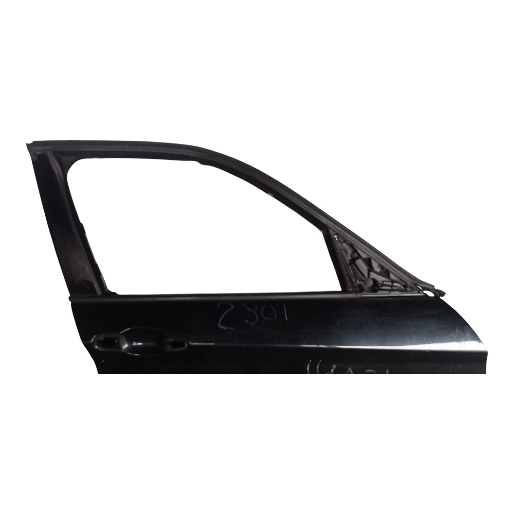 Porta Dianteira Direita Bmw 125i 2014 A 2021 Para Recuperar  Dianteira Direita Preto 2