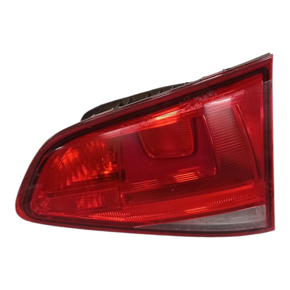 Lanterna Direita Tampa Traseira Vw Golf 2014 A 2017 Direito/passageiro