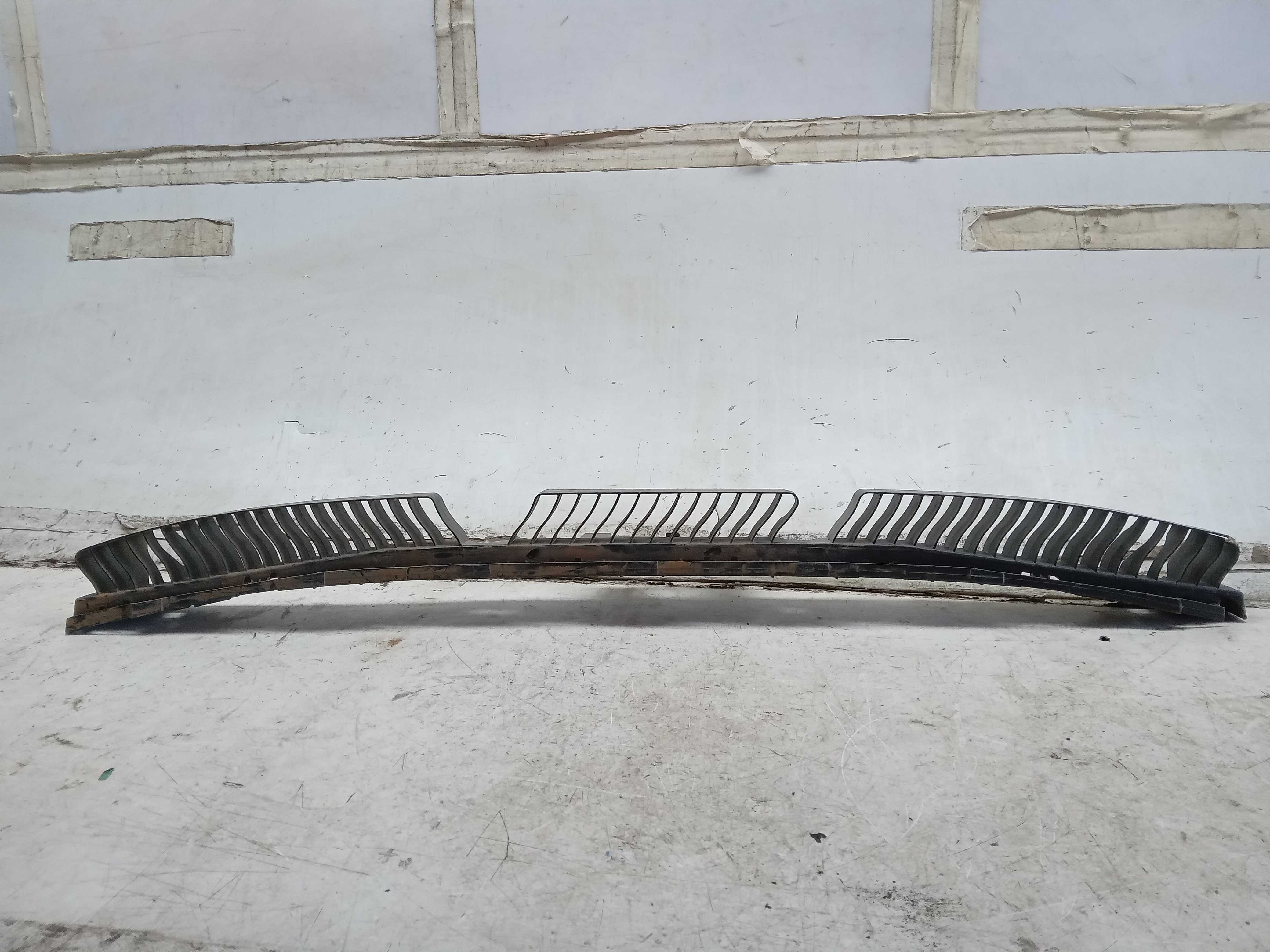 Suporte Guia central parachoque traseiro vw nivus 2010/2023