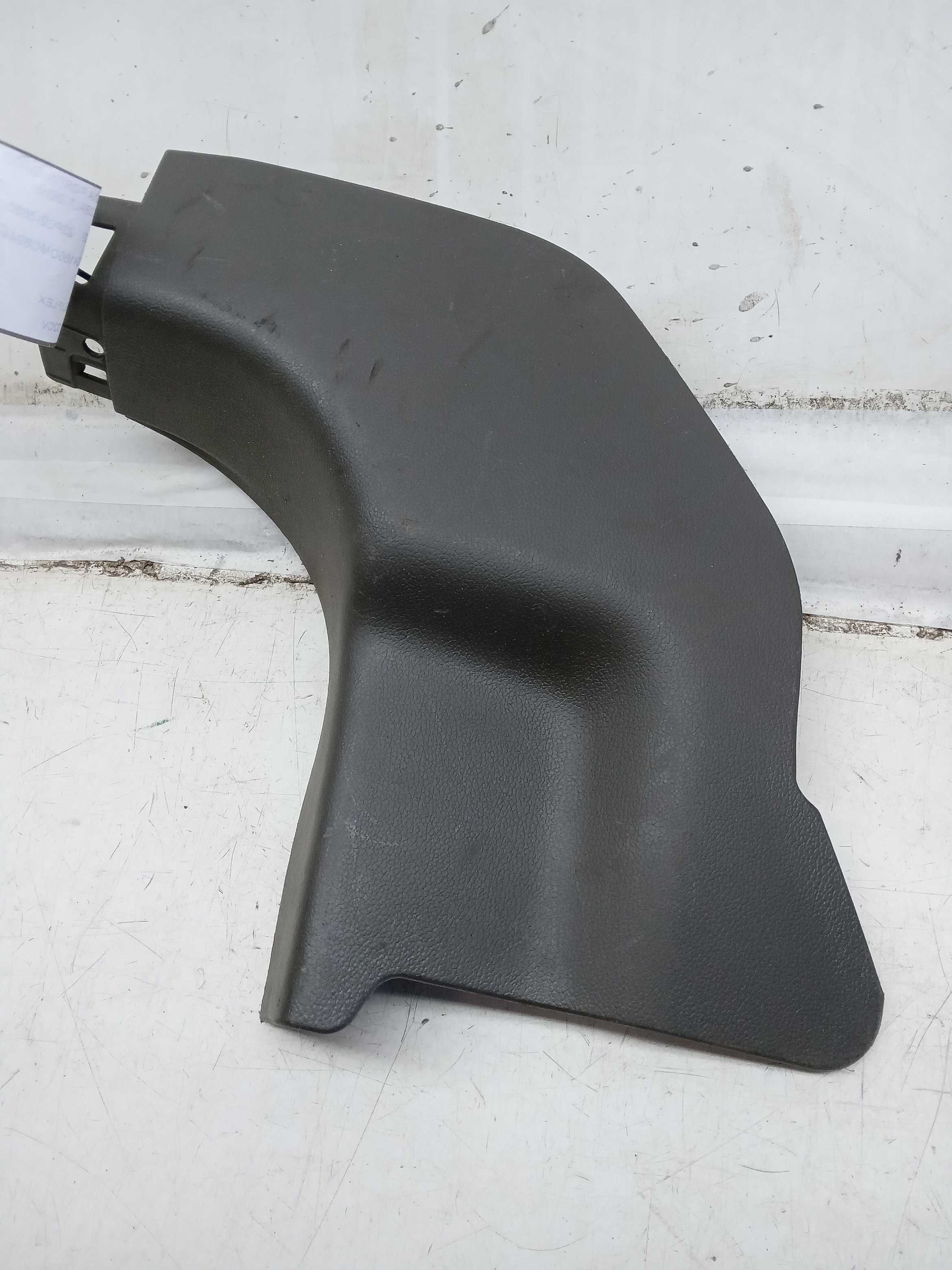 SOLEIRA COLUNA PORTA DIANT LD CHEVROLET COBALT 2013