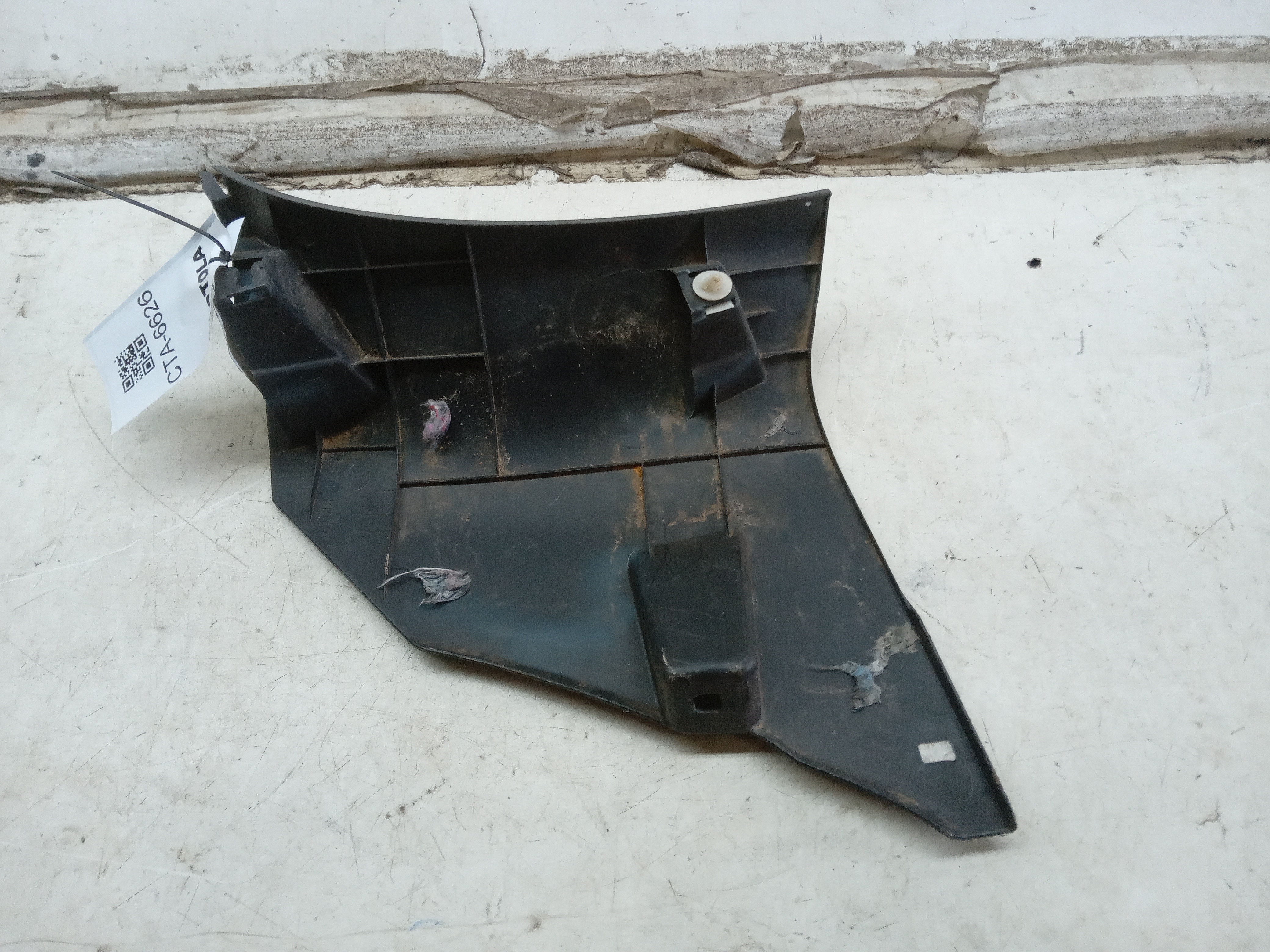 MOLDURA ACABAMENTO SOLEIRA LD TOYOTA HILUX 2017 2