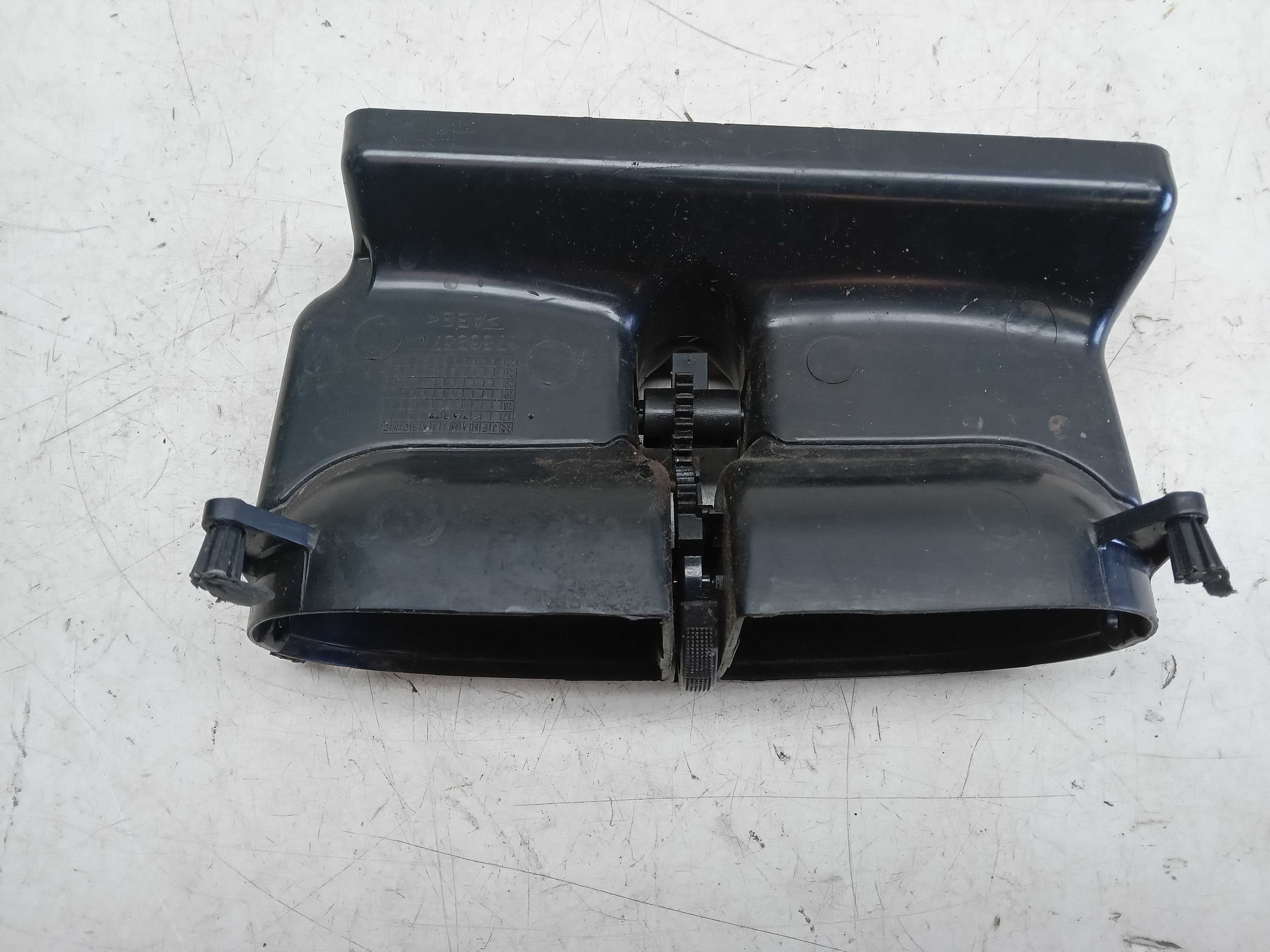 ACABAMENTO DIFUSOR MOLDURA CENTRAL FIAT PALIO SIENA STRADA 2