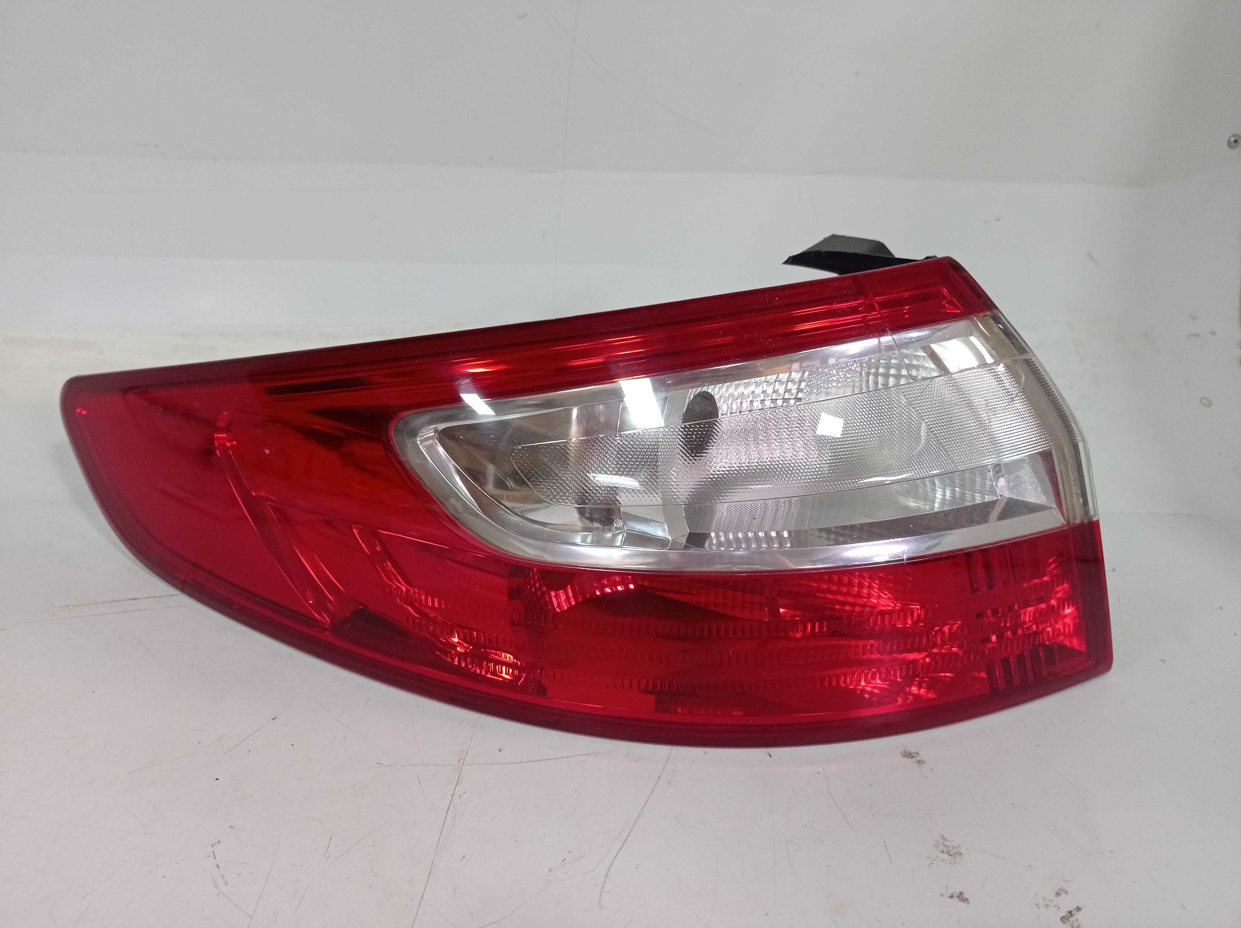LANTERNA TRASEIRA ESQUERDA FLUENCE 2010 2016 RECUPERADA 1