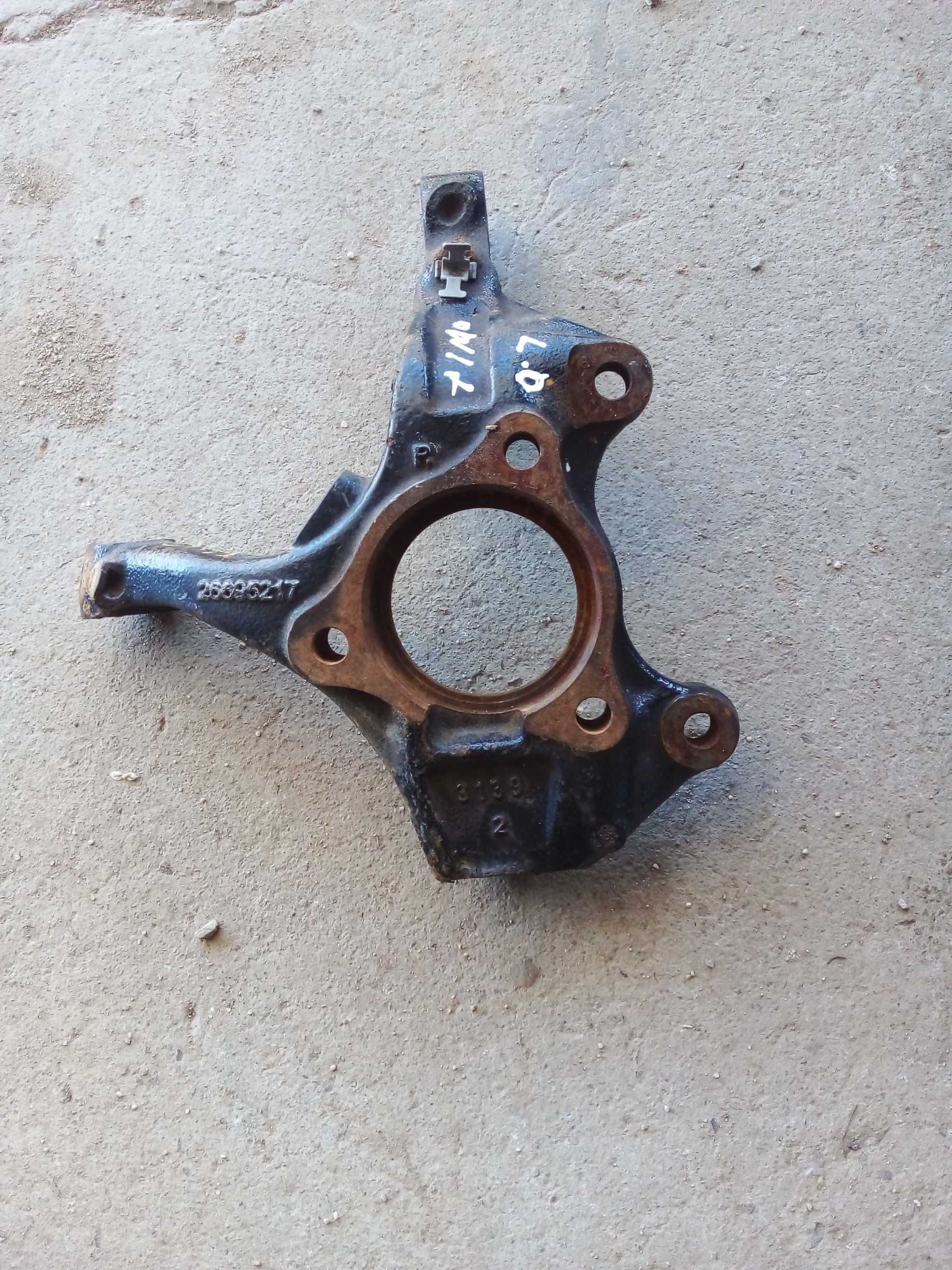 CUBO MONTANTE DIANTEIRO DIREITO ONIX 2021 2