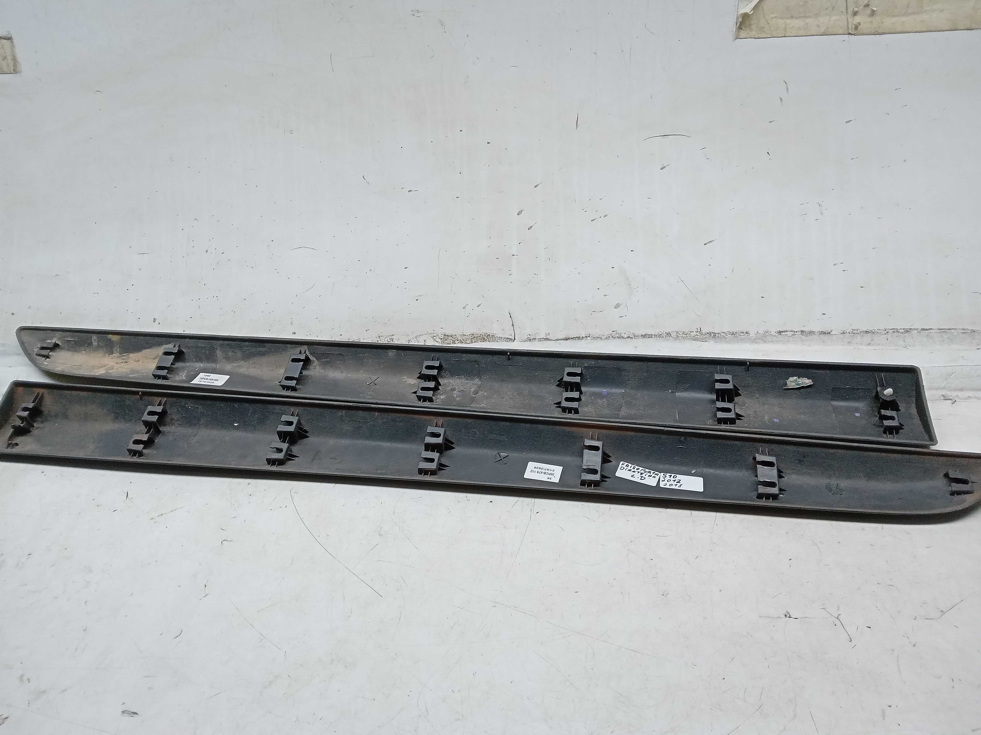 Friso porta dianteira LD LE PAR GM S10 2014 2