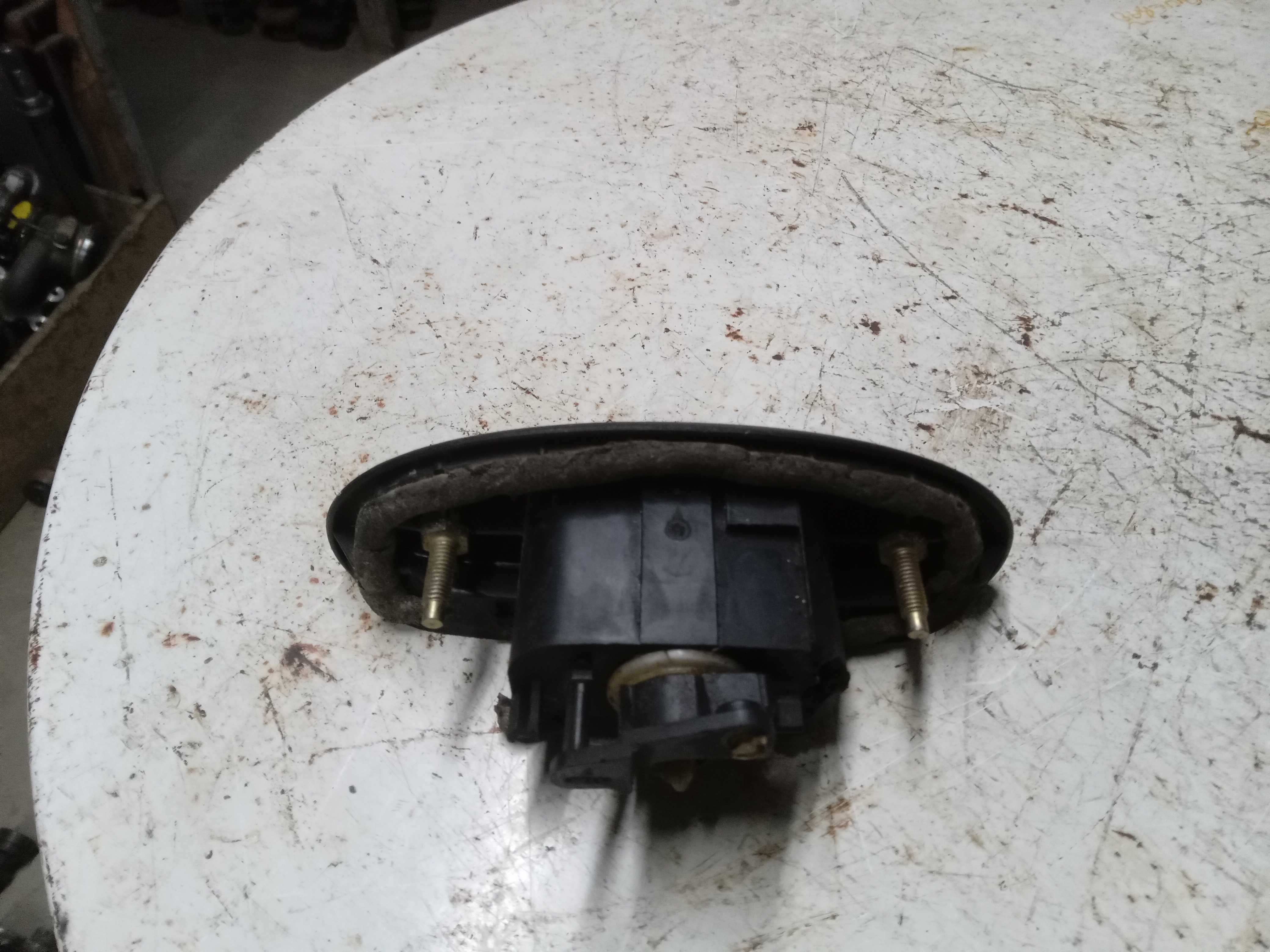 MAÇANETA EXTERNA TAMPA TRASEIRA RENAULT SCENIC 2