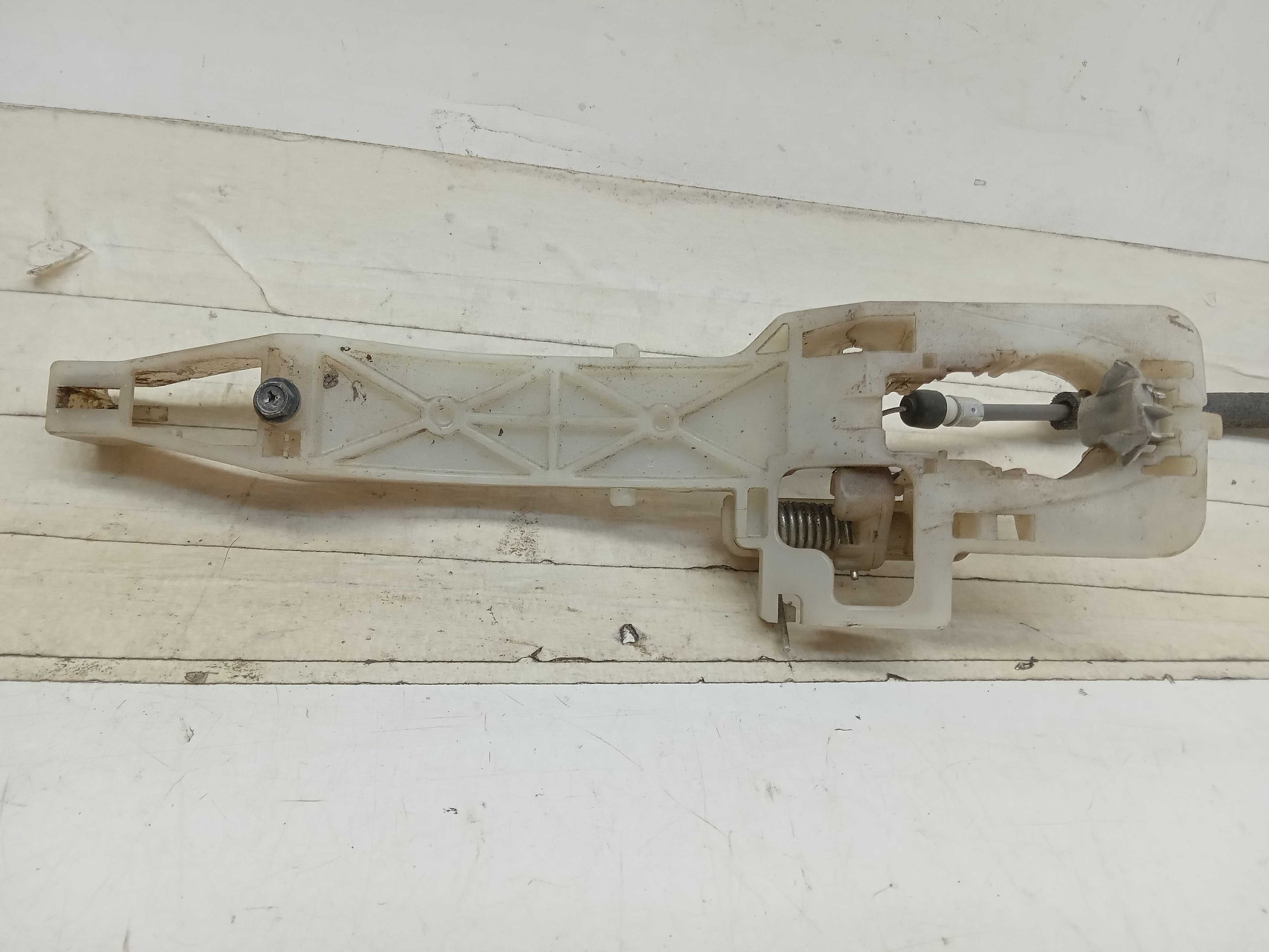 SUPORTE MAÇANETA EXTERNA PORTA TRASEIRA LD HYUNDAI IX35 2015 1