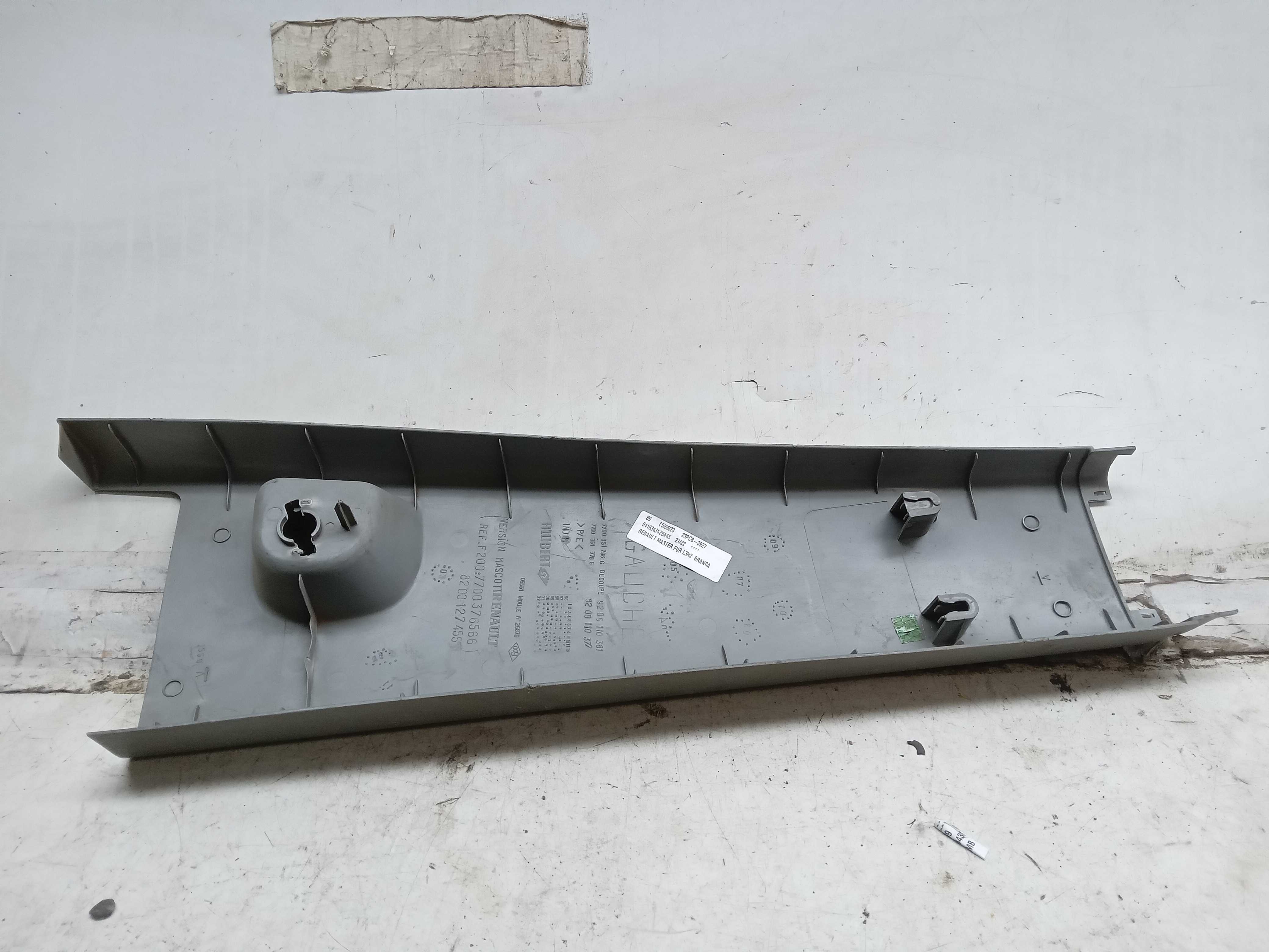 SUPORTE TAMPAO BAGAGITO LE RENAULT MASTER 2022 2