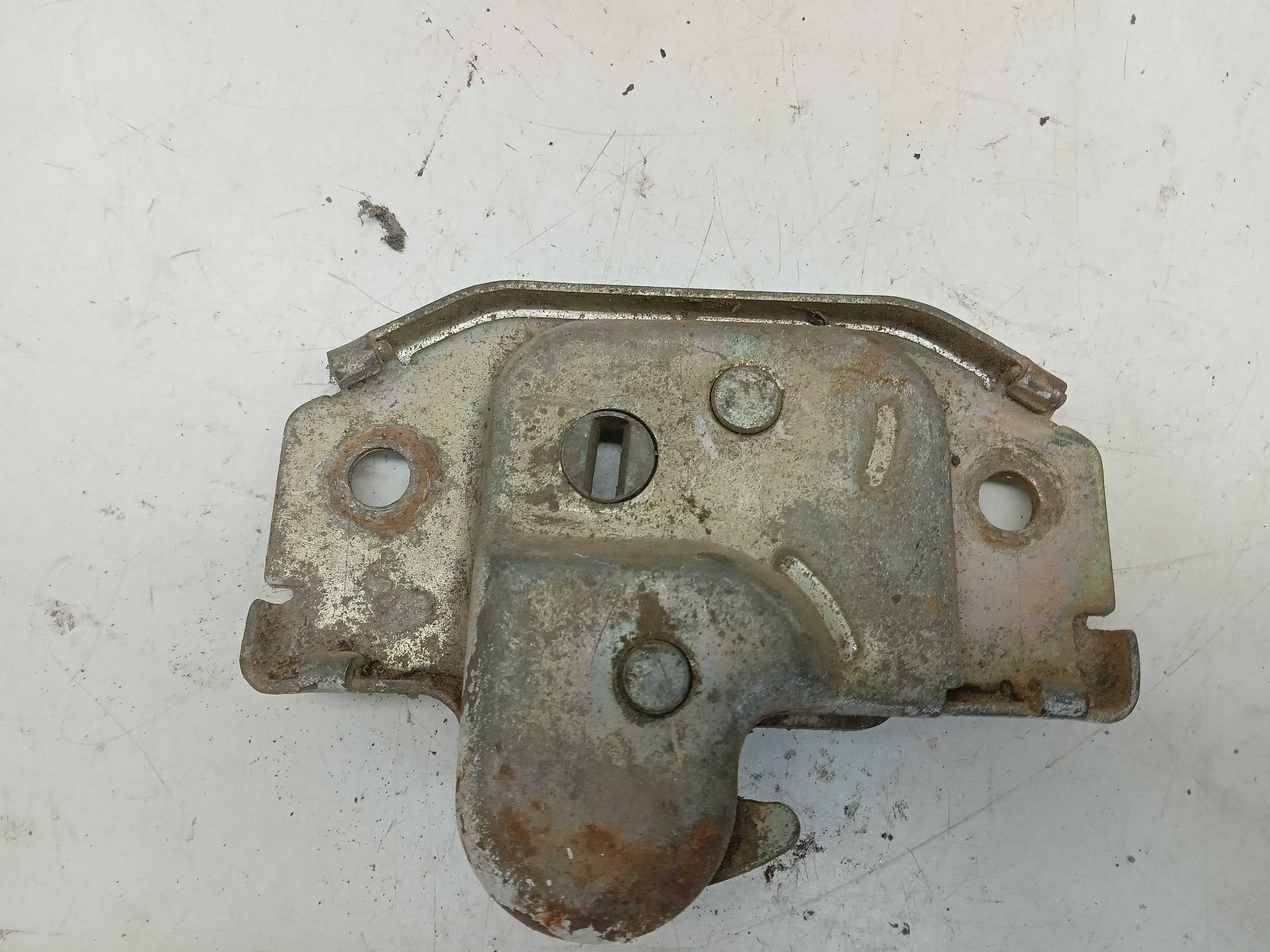 FECHADURA PORTA TRASEIRA LE GM CHEVETTE 2000 1